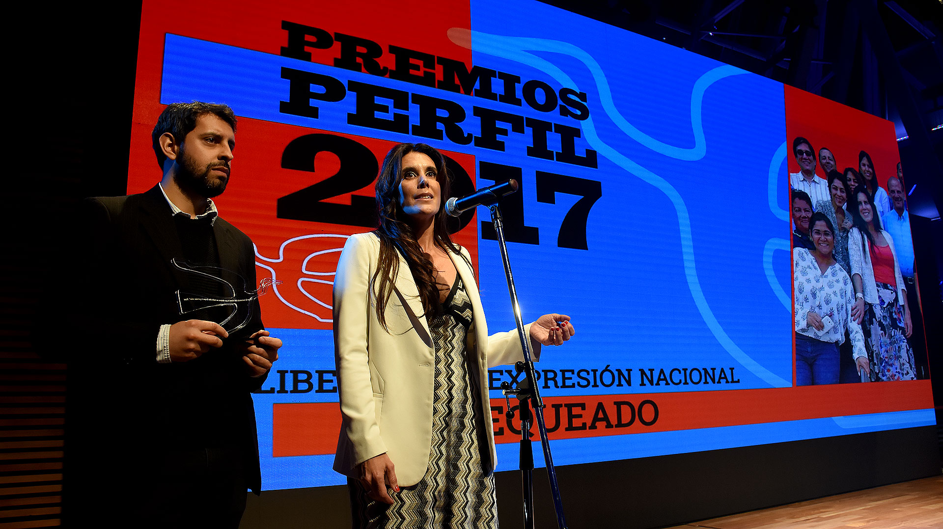 El Premio Perfil a la Libertad de Expresión Nacional fue para Chequeado. En la foto, Laura Zommer, directora ejecutiva y periodística