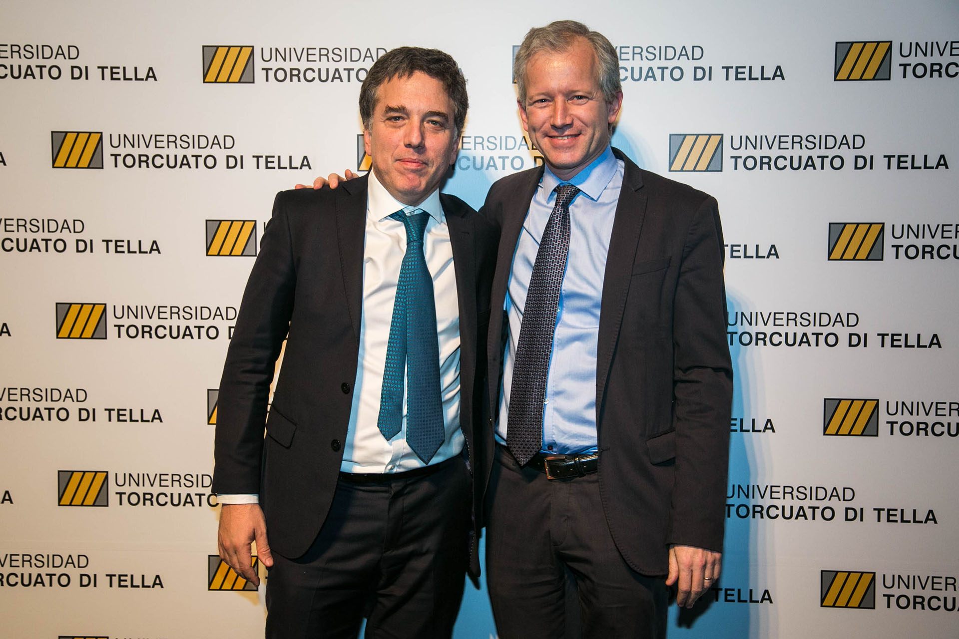 El rector de la Universidad Di Tella, Schargrodsky junto al ministro de Hacienda de la Nación, Nicolás Dujovne.