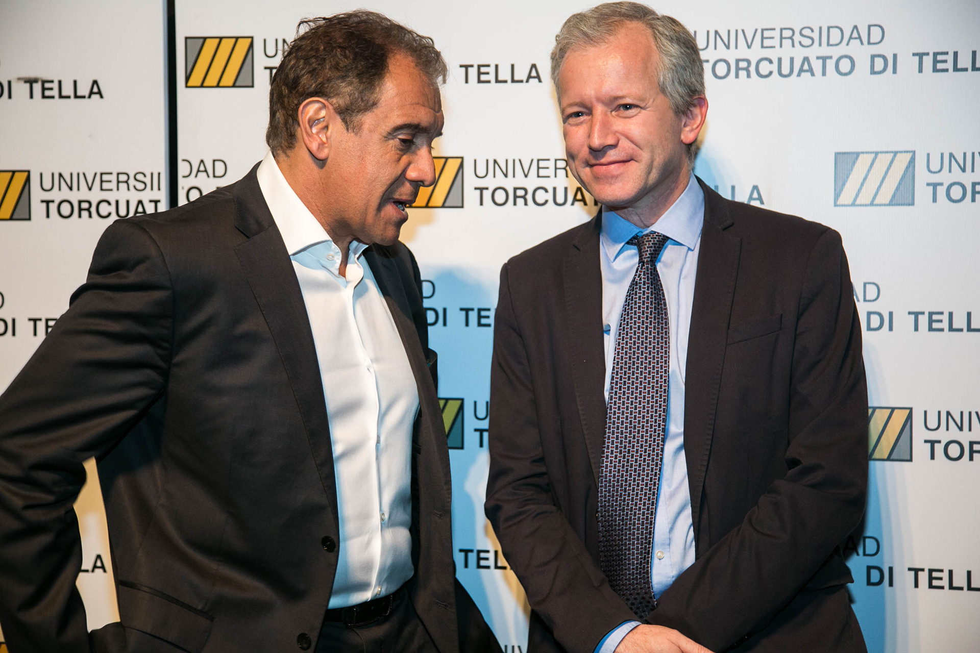 Daniel Hadad, fundador de Infobae, junto al rector de la Universidad Ernesto Schargrodsky
