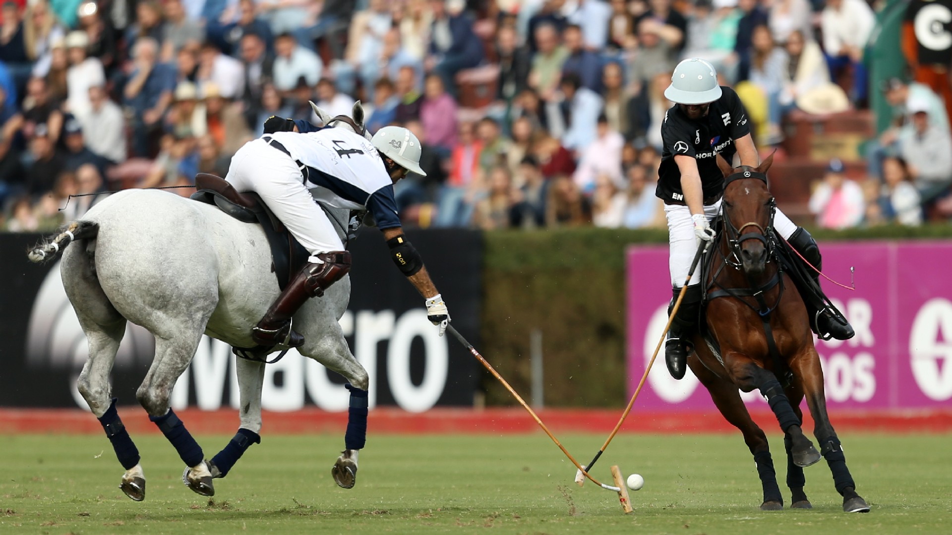 De esta manera, se reeditó la final del año 2012. En aquella oportunidad, Ellerstina se impuso por 12 a 11 a la Dolfina y se consagró campeón del Abierto de Tortugas
