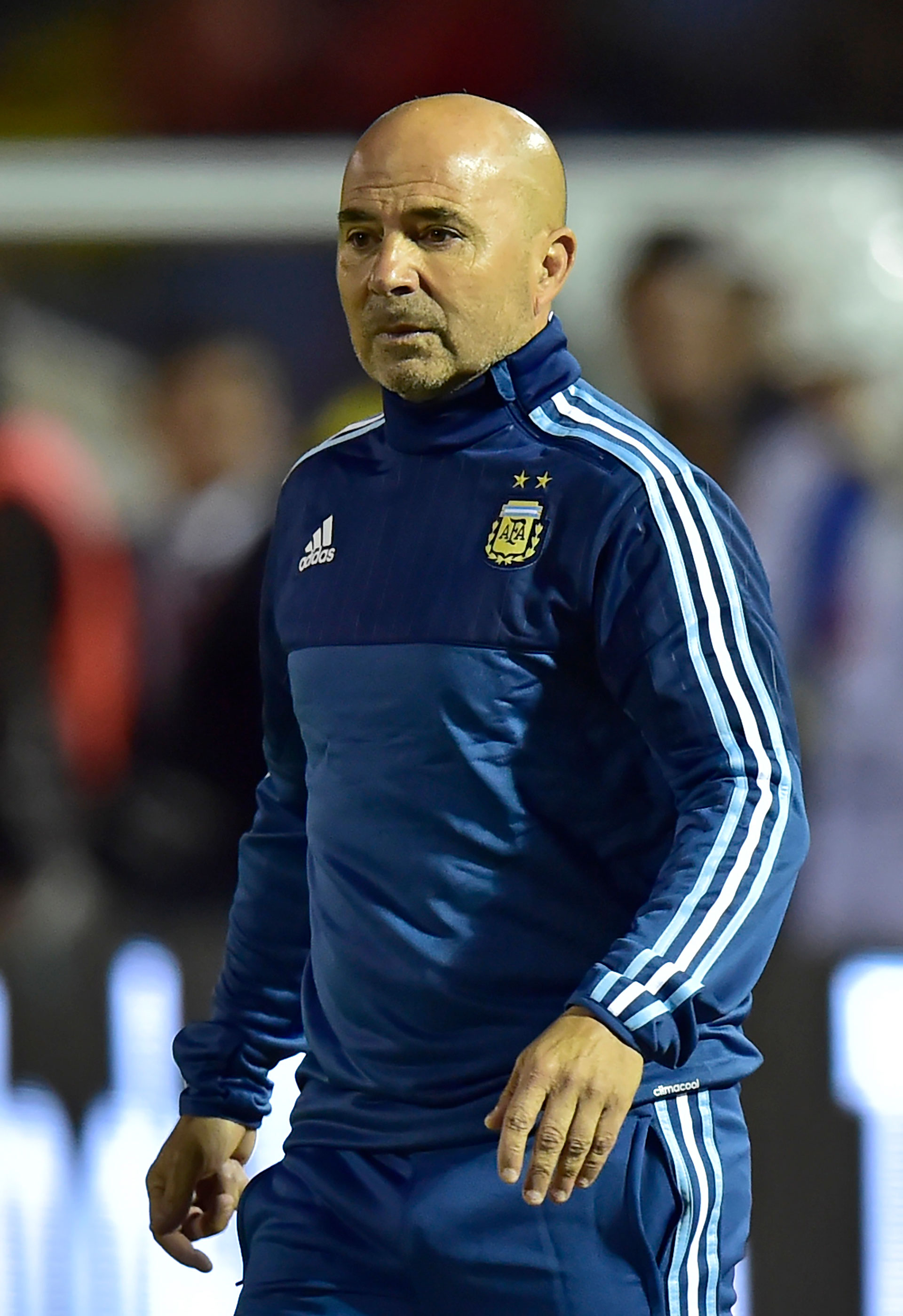 Lo único positivo para los conducidos por Jorge Sampaoli era que todavía quedaban 90 minutos por jugar