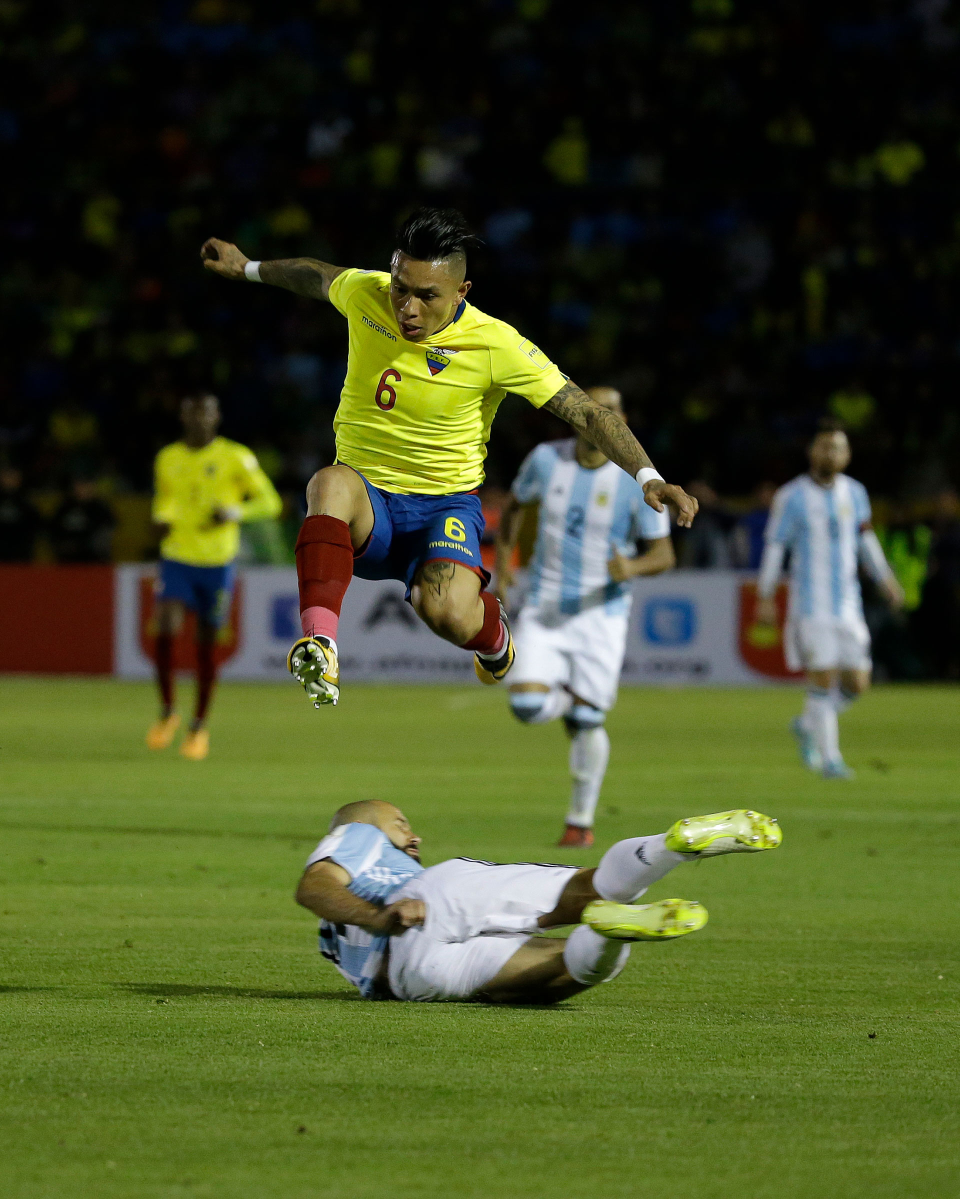 El liderazgo de Mascherano sirvió para levantar a sus compañeros en la compleja altura de Quito