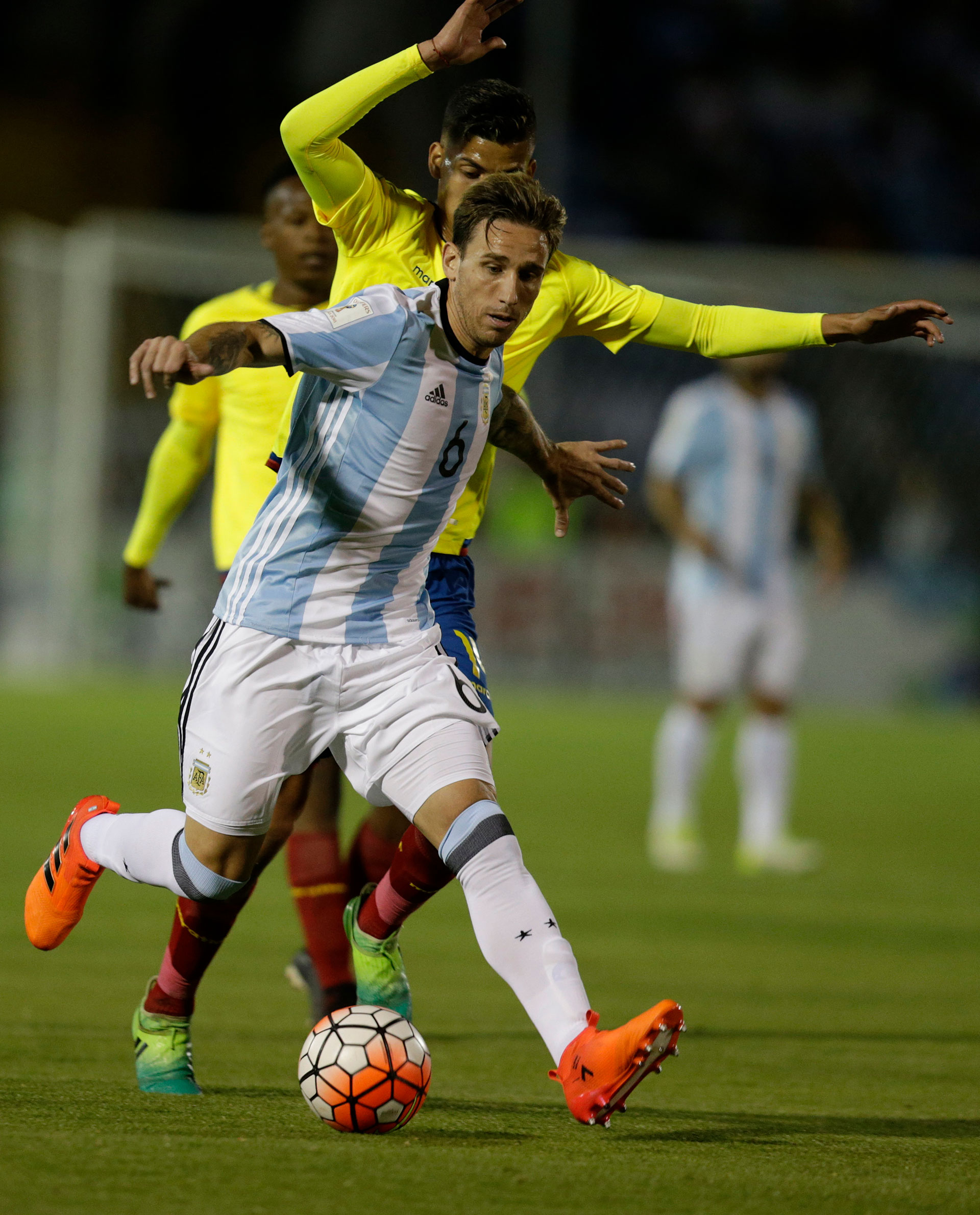 Biglia fue fundamental en la salida limpia