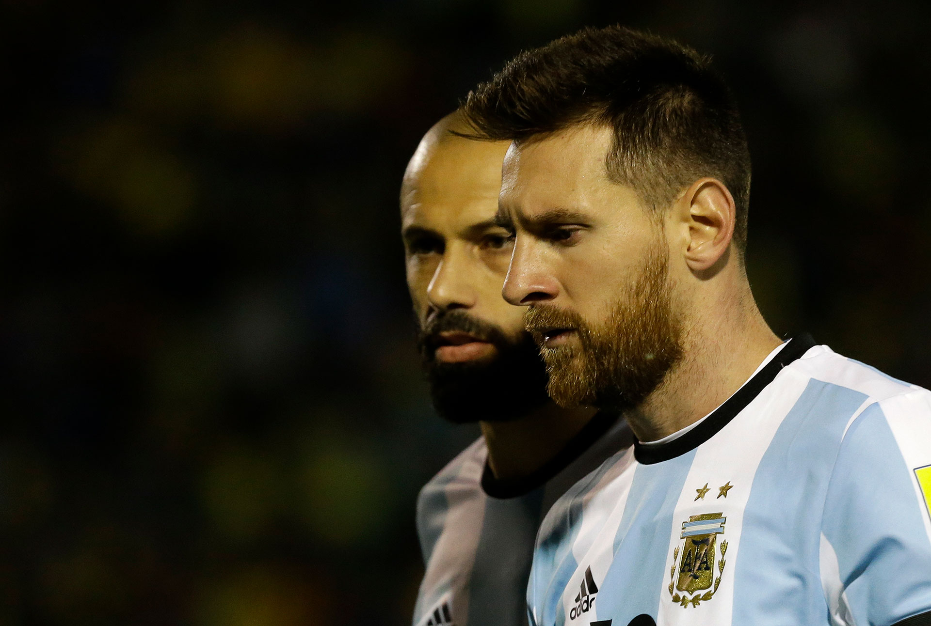 Mascherano comenzó con el pie izquierdo porque fue uno de los protagonistas en el error defensivo que le permitió a Romero Ibarra abrir el marcador