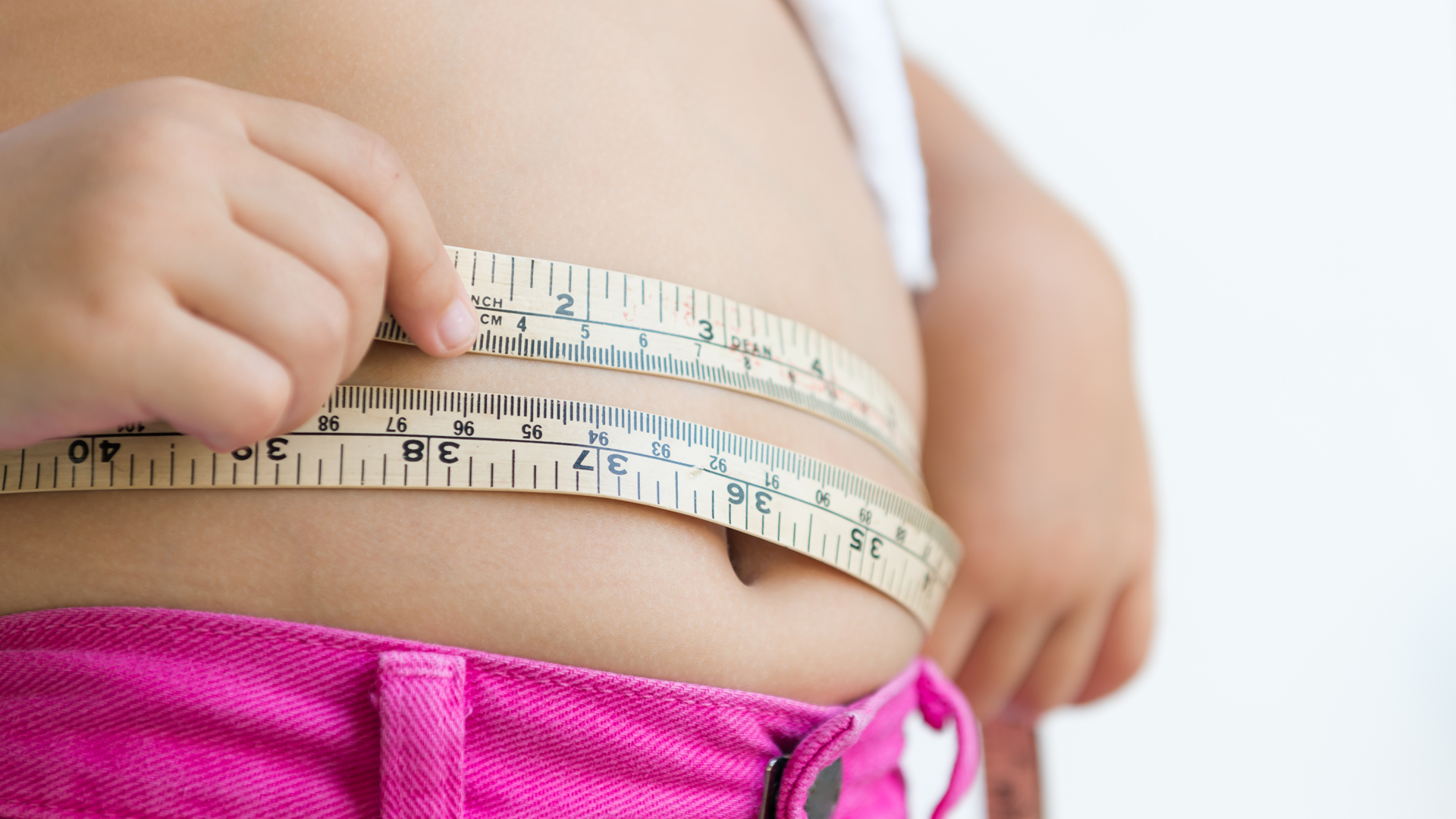 La obesidad infantil es un problema en alza y en las escuelas no hay educación nutricional (Getty Images)