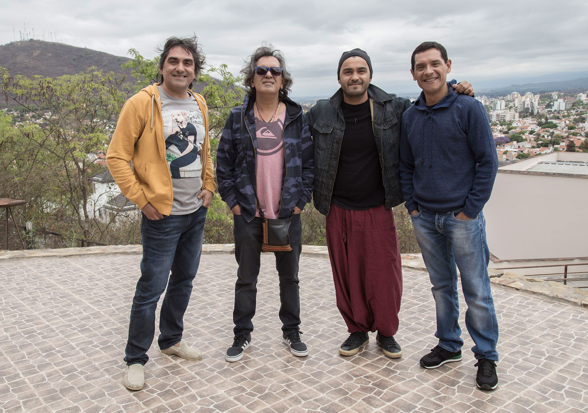 Los Nocheros: Kike con Mario, Ávaro y Rubén