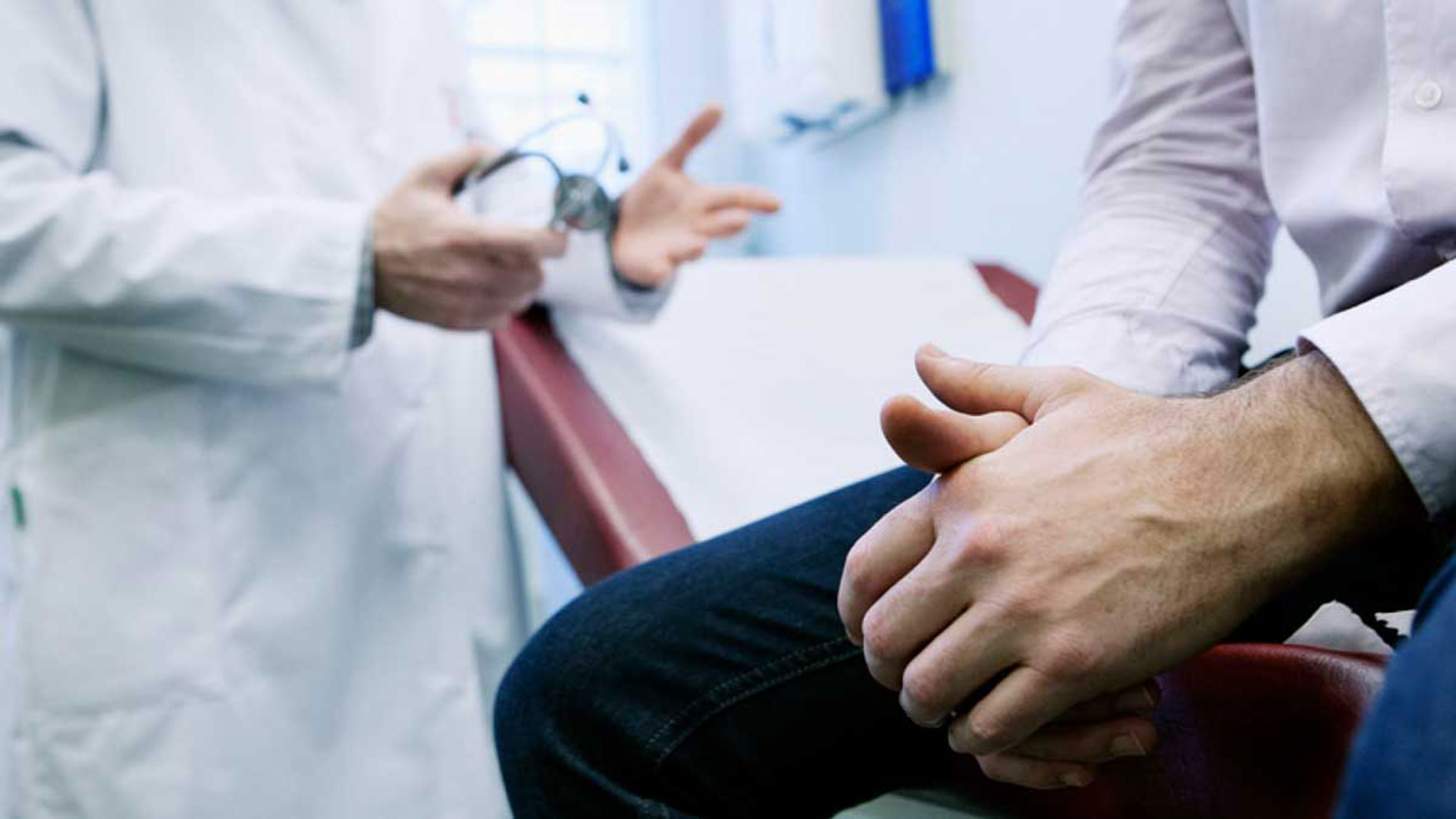 Los médicos recomiendan que todo hombre mayor de 50 años se realice anualmente una inspección (Foto: Archivo)
