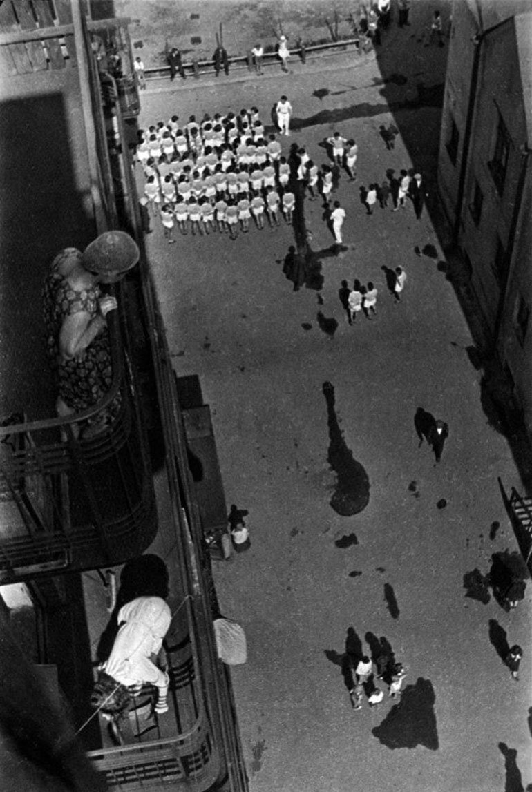 Ensayando-para-el-desfile-Aleksandr-Rodchenko