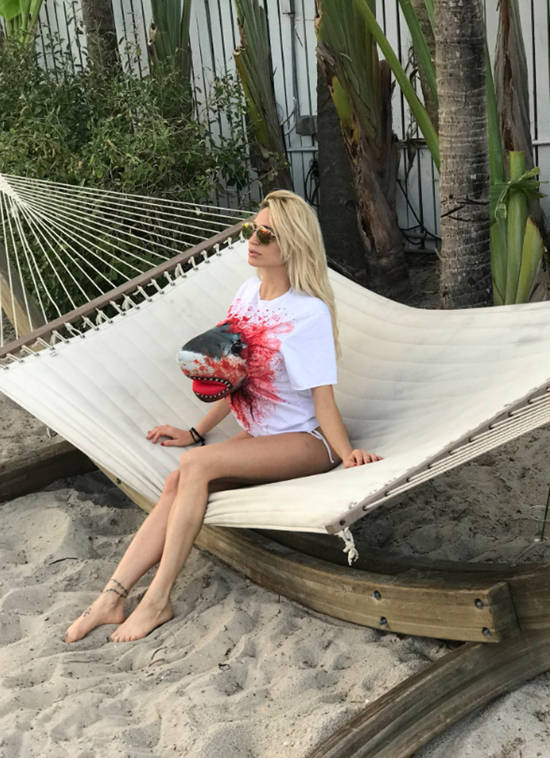 “¡Tiurón a la vista!”, escribió Vicky en Instagram