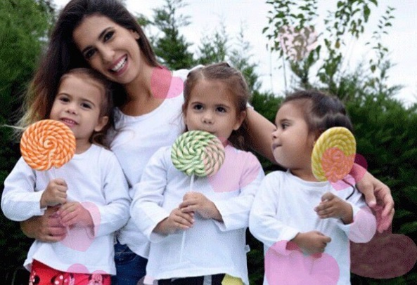 Cinthia Fernández con Charis, Bella y Francesca