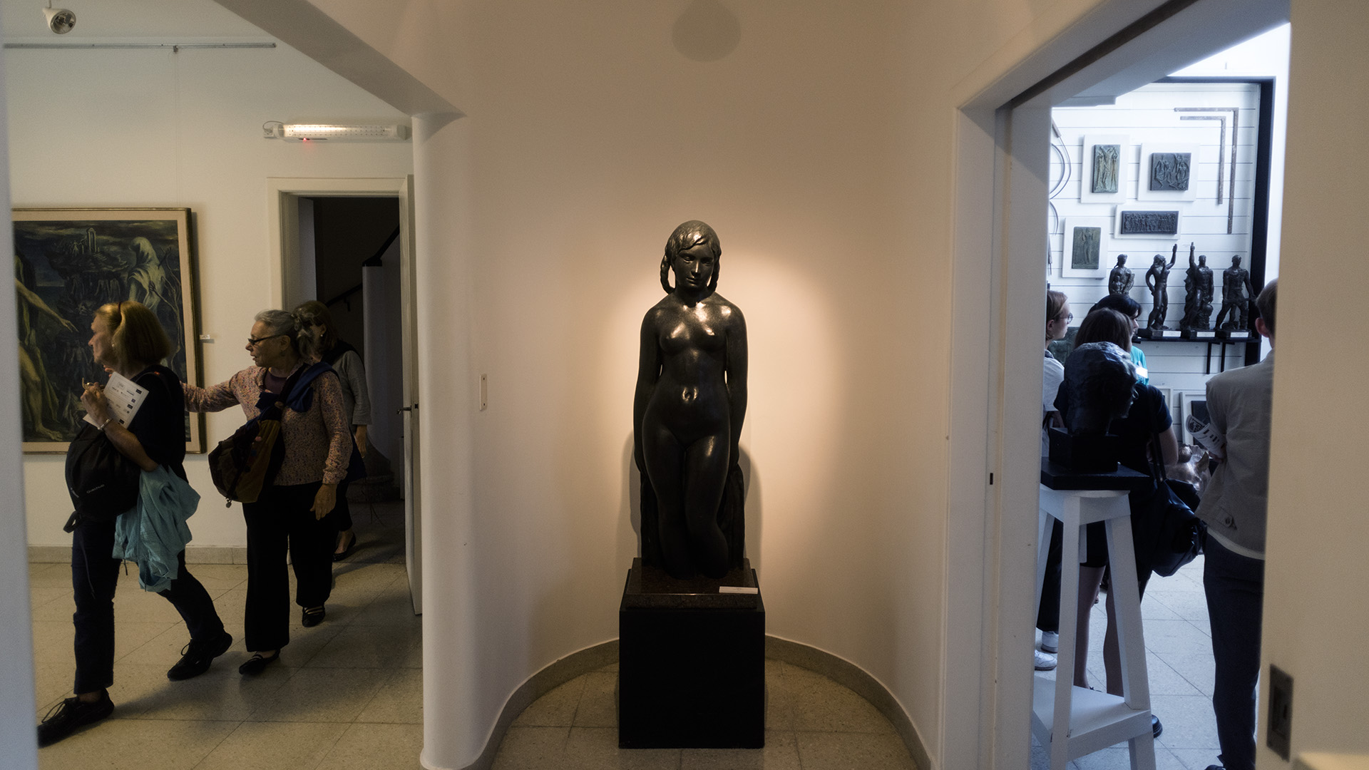 Su visita nos permite conocer una de las viviendas modernas más interesantes construidas en Buenos Aires, además de la posibilidad de tener contacto con una gran cantidad de obras de los dos artistas, expuestas allí
