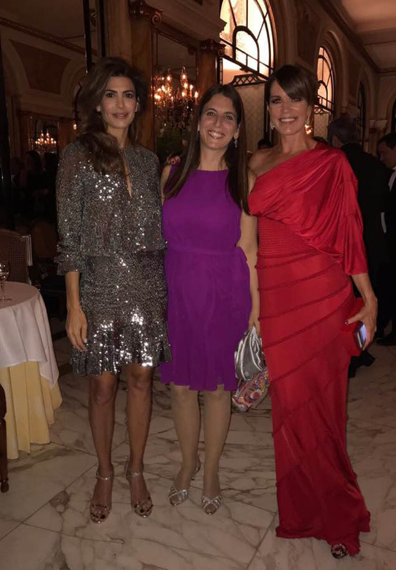 Juliana Awada en la gala apoyando el proyecto de DISFAM (Facebook)