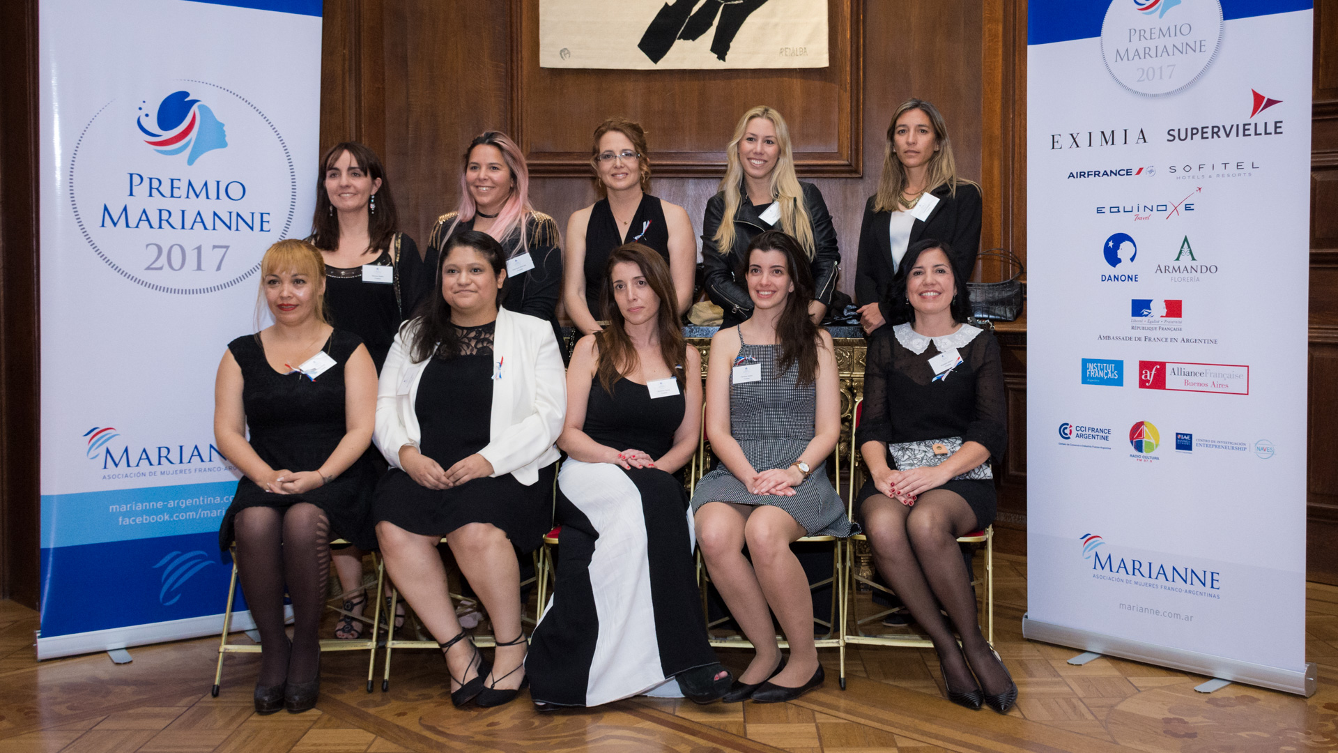 Mariana Andrea Nallim (Reciclearg Recycling Technology); Ana Paula Borbolla (Hijas de María Lencería); Virginia Alejandra Pacini (IDEAR, Ingeniería de Aguas de Rosario); Melanie Wolman (The Food Market); Cecilia Retegui (Zolvers, plataforma de empleadas domesticas y handymen); Silvia Gabriela Flores (Cooperativa Barrio La Juanita Ltda); María Celeste Medina (ADA Desarrollo de Software); Alfonsina Claros (Danki Mobiliario Sustentable), Carolina Hadad (en representación de Sofía Contreras de Chicas en Tecnología) y Anabella Rezanowicz Mazzei (Dos Puntos Di, Diseño industrial sostenible)
