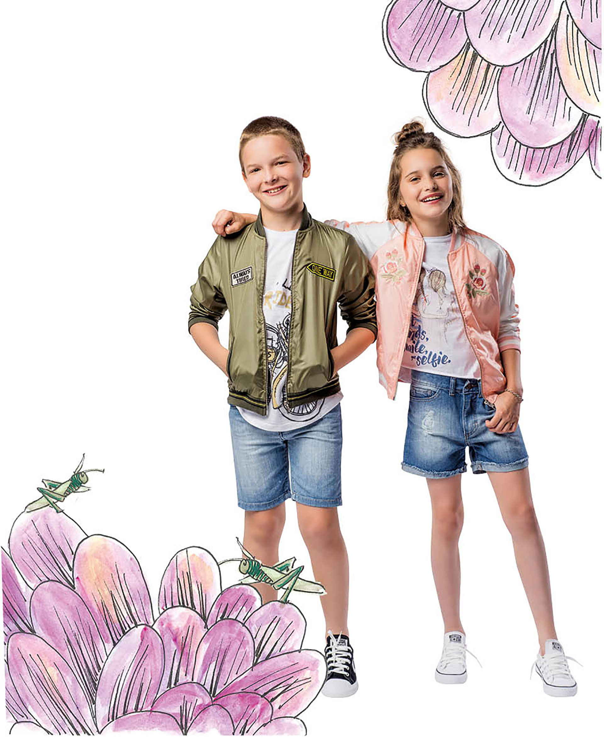 El look de GMS by RockeritosCiro: campera bomber ($ 1.190), remera estampada ($ 310) y bermudas de jean ($ 690). Nicole: bomber con rosas bordadas ($ 1.190), remera estampada ($ 310) y short de denim ($ 690). El look de GMS by Rockeritos.