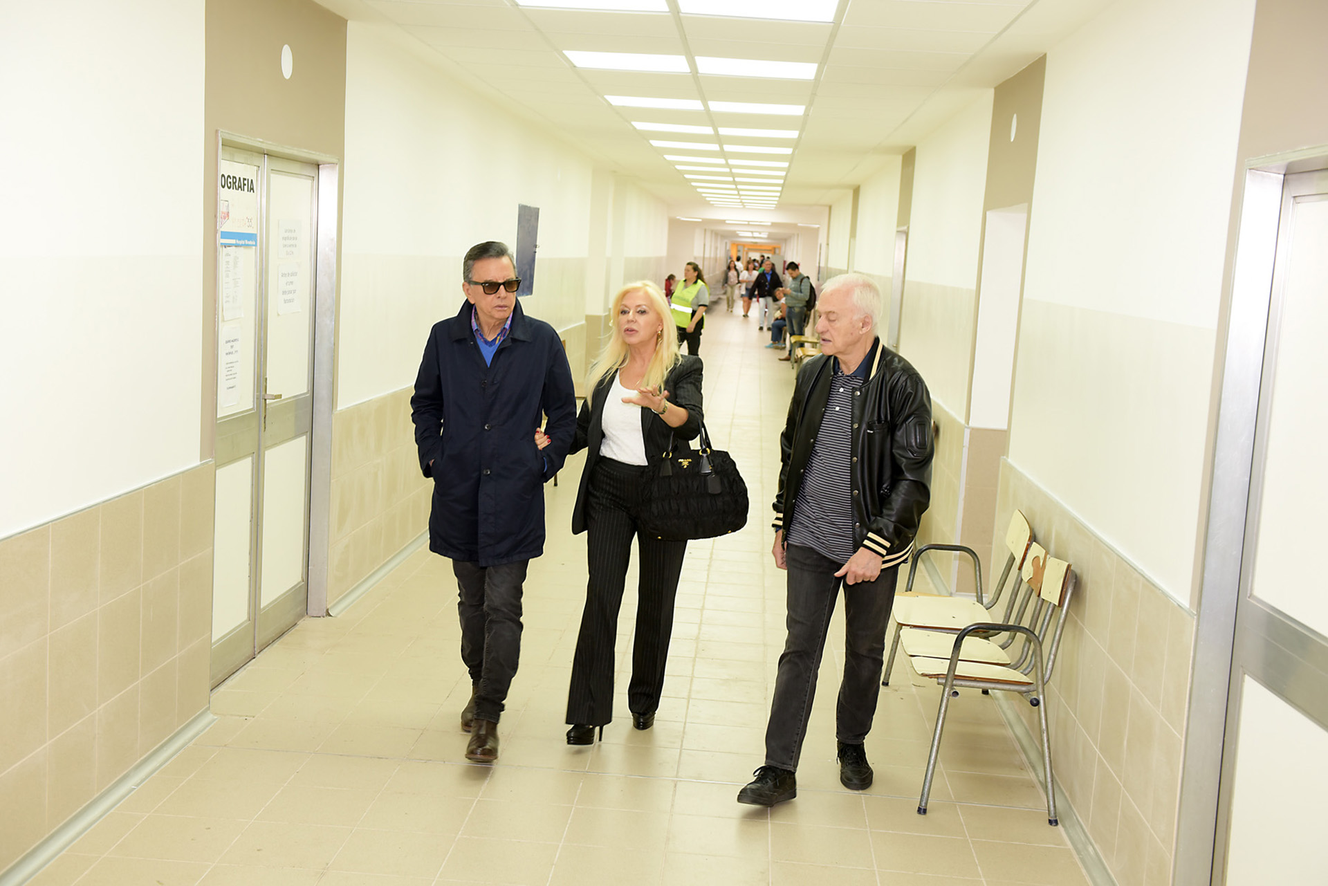 De la mano de Diana Chugri, Palito Ortega y Lalo Fransen recorrieron las obras ya terminadas del Hospital y que pudieron llevarse a cabo gracias a los fondos recaudados por la Fundación Argentina por Más, como los mil metros cuadrados de consultorios externos ubicados en la planta baja