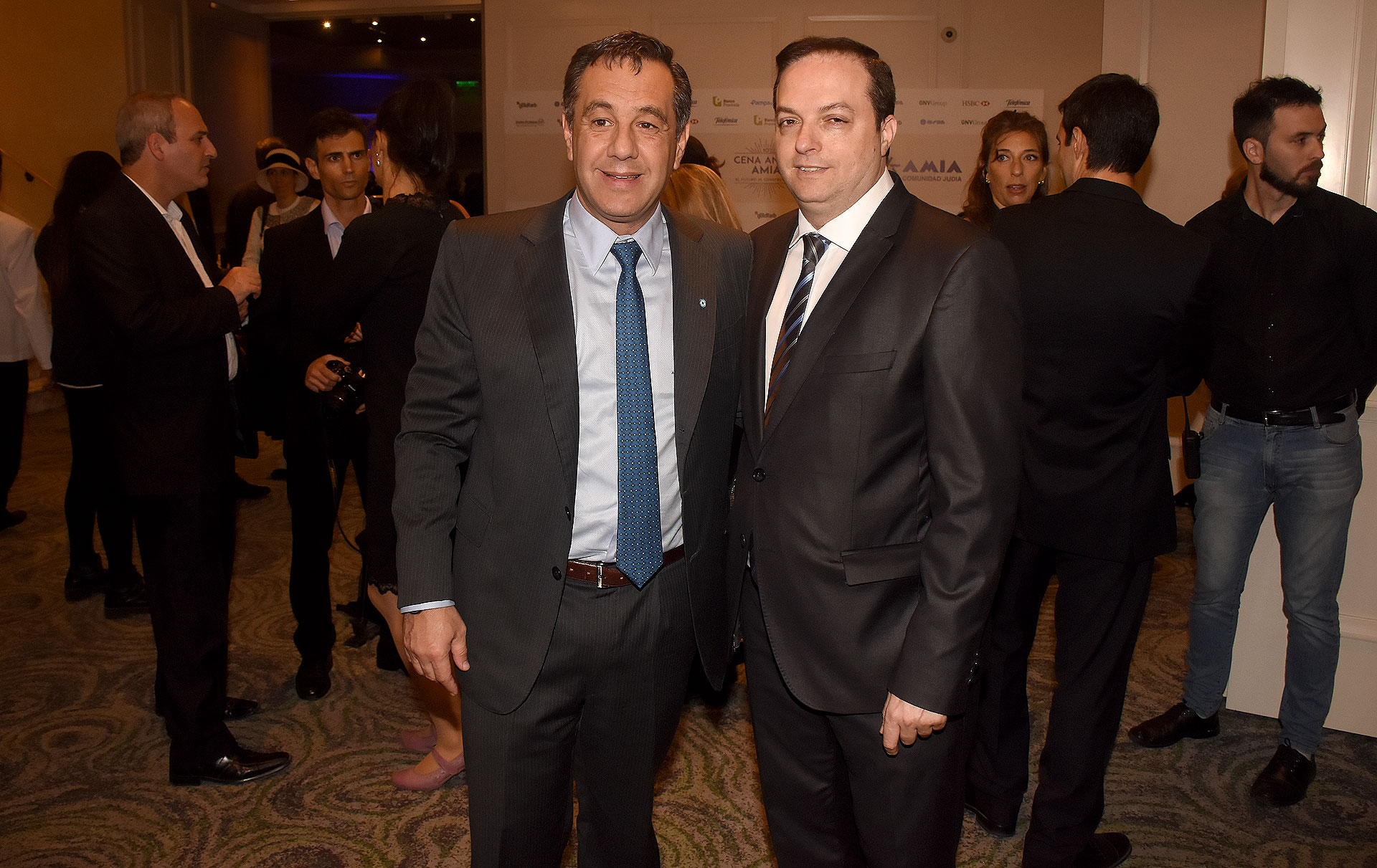 El ministro de Educación, Alejandro Finocchiaro, y el presidente de la DAIA, Ariel Cohen Sabban