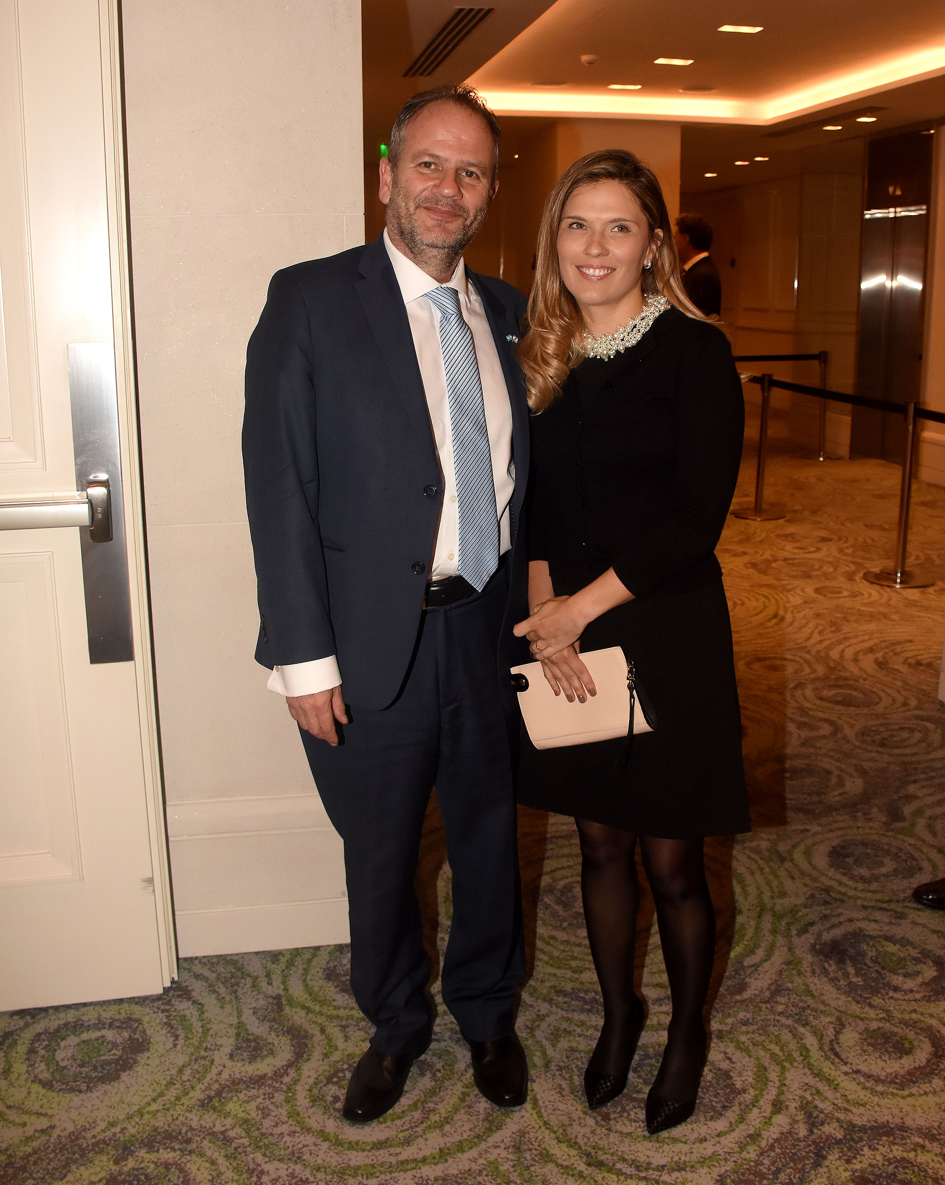El embajador de Israel en la Argentina, Ilan Sztulman, y su mujer Jaqueline