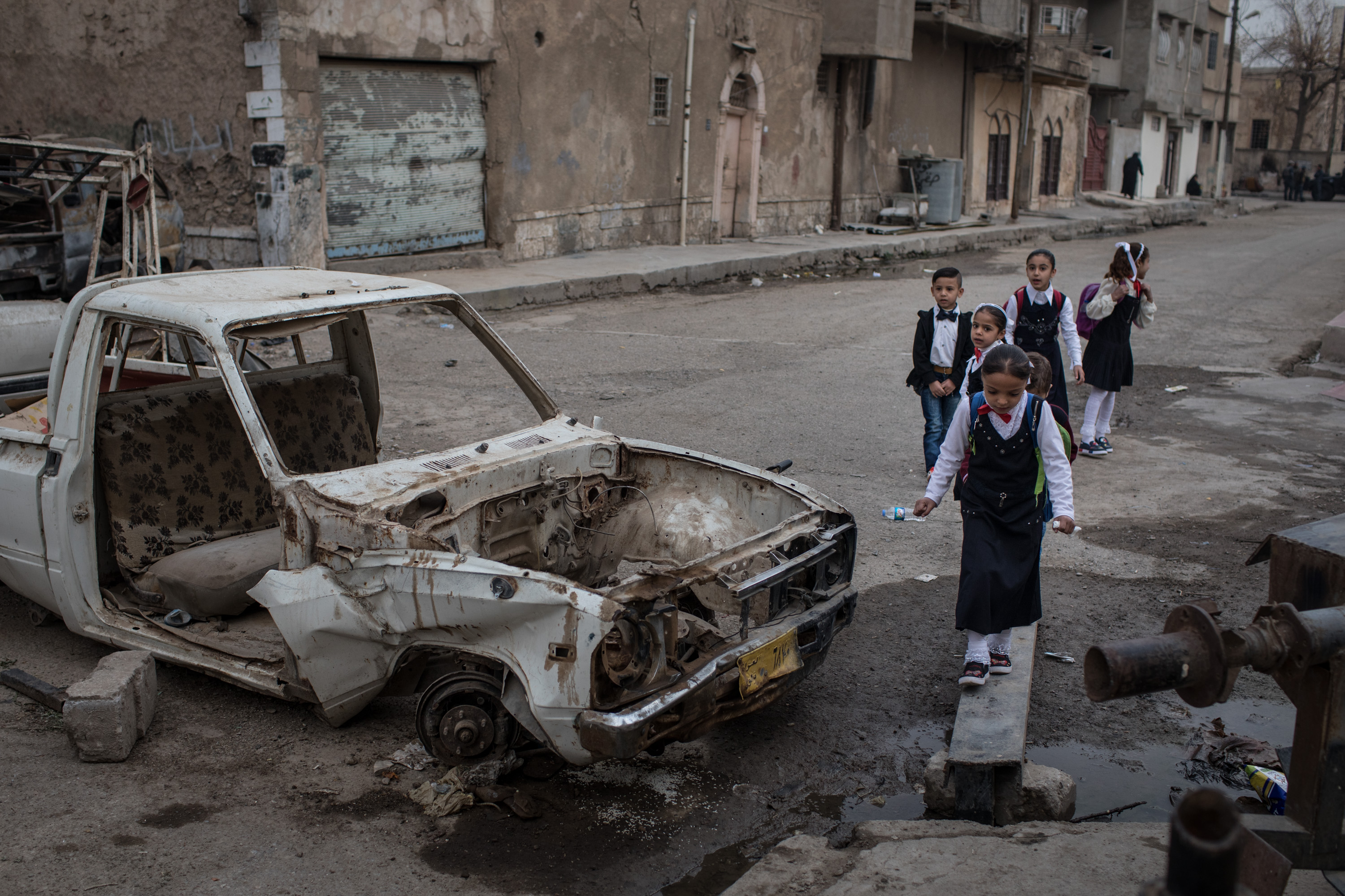 Niños yendo a la escuela (Chris McGrath/Getty Images)