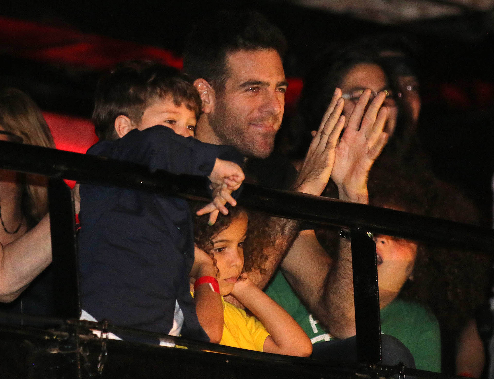 El tenista vio todo el show desde la platea junto al hijo que la cantante tuvo con Daniel Osvaldo, Morrison (Verónica Guerman)