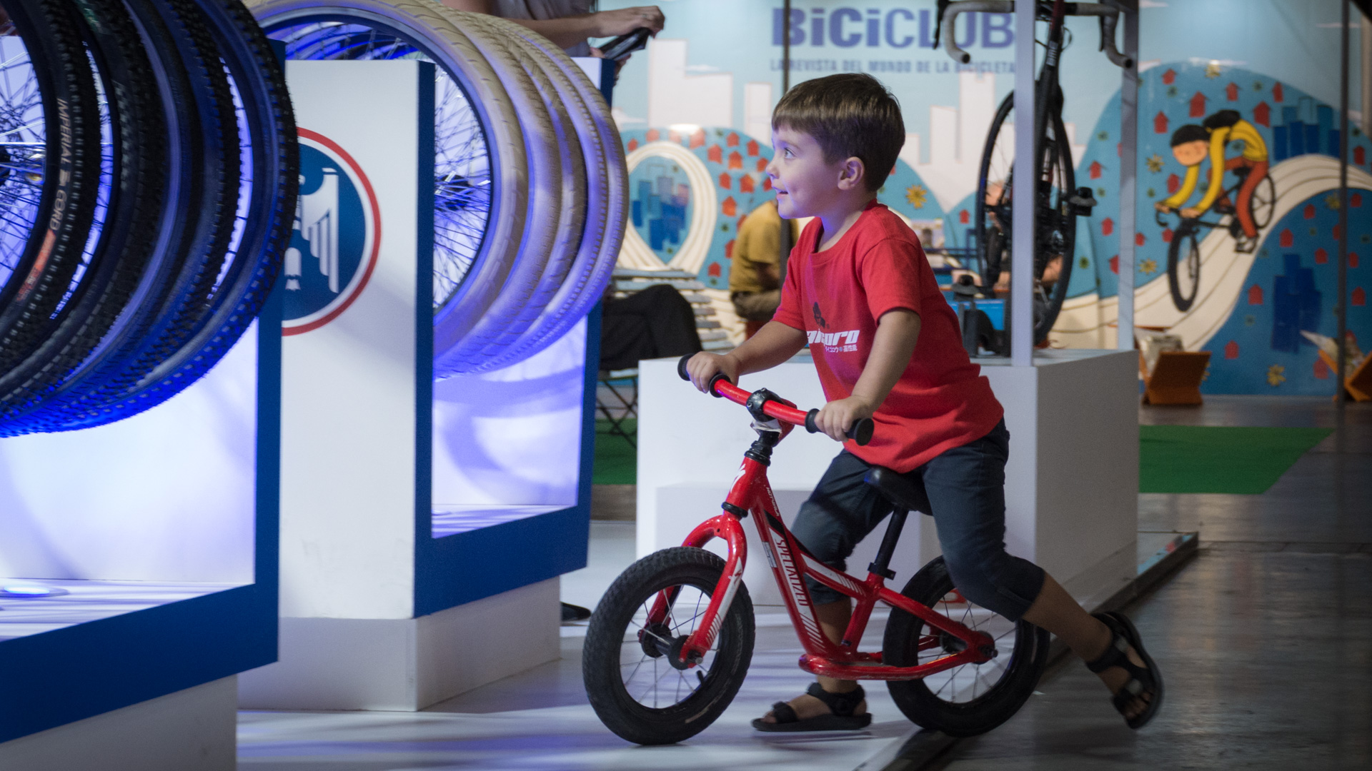 Para los niños se darán clases de manejo. En tanto para los más grandes, habrá cursos de mecánica y mantenimiento de bicis