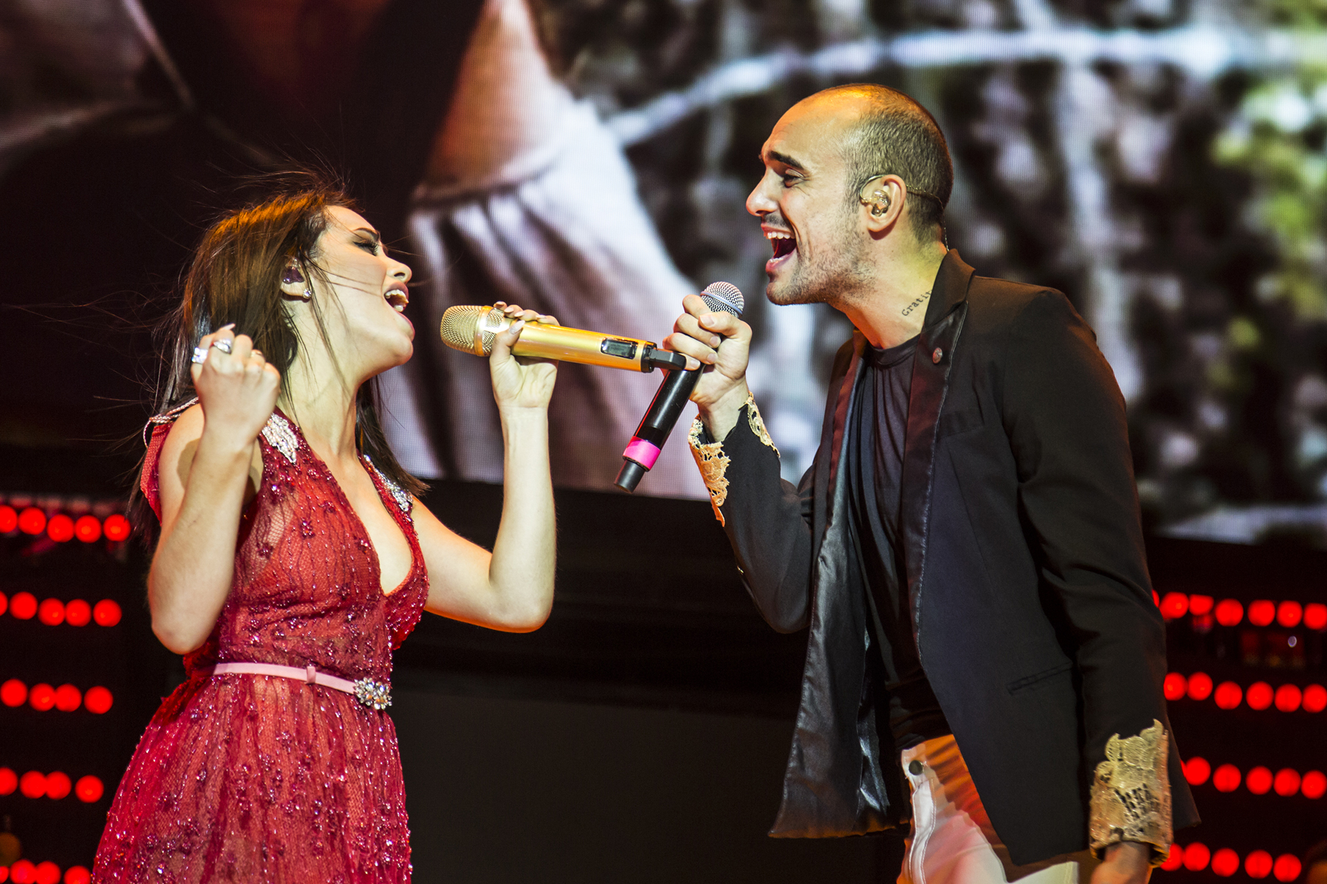 Con Abel Pintos interpretaron las canciones “Ego” y “Oncemil”