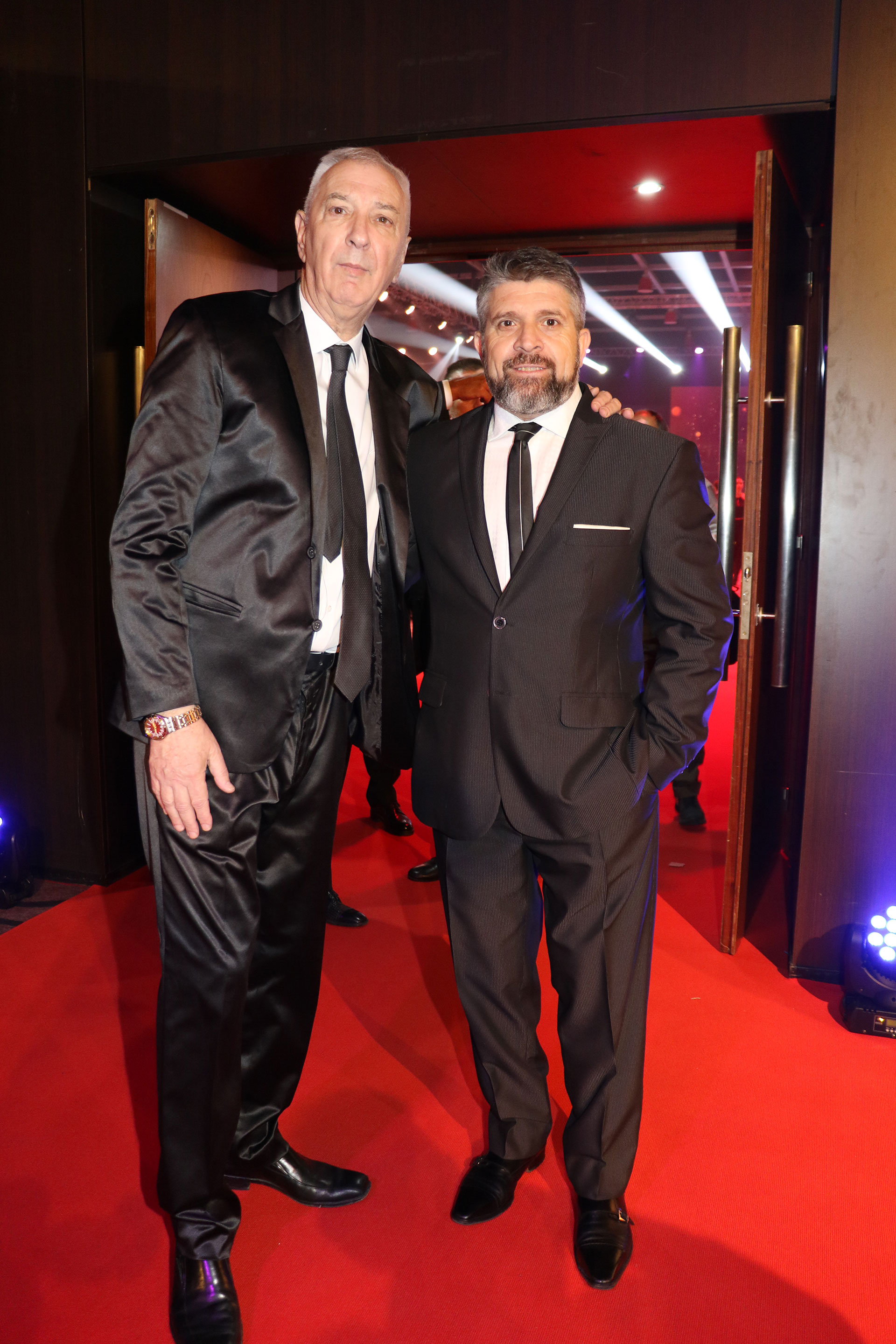 Hombres de negro: Mauro Viale y Javier Díaz.