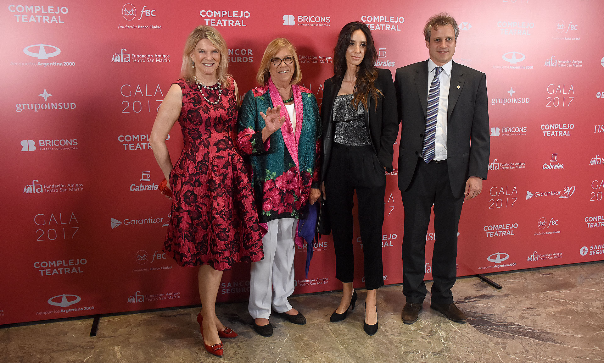 Eva Soldati y la diputada Lía Rueda junto al jefe de Gabinete porteño, Felipe Miguel y su mujer Sofía