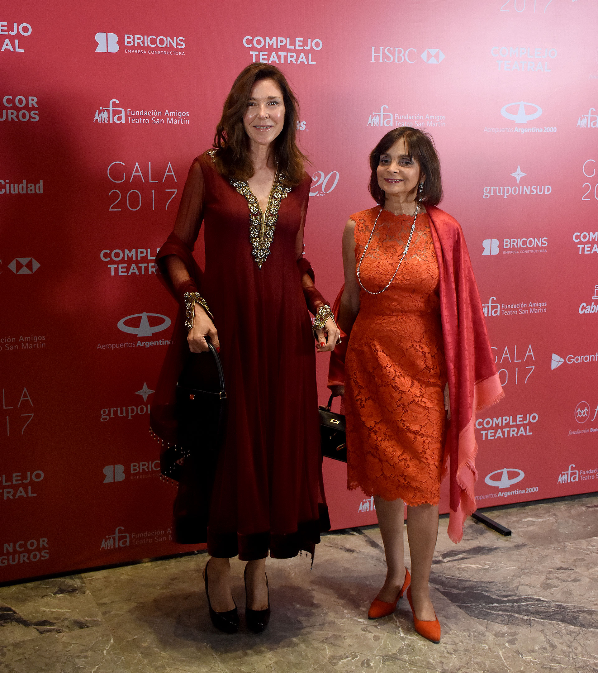 Patricia Pearson de Vergez y Claudia Stad
