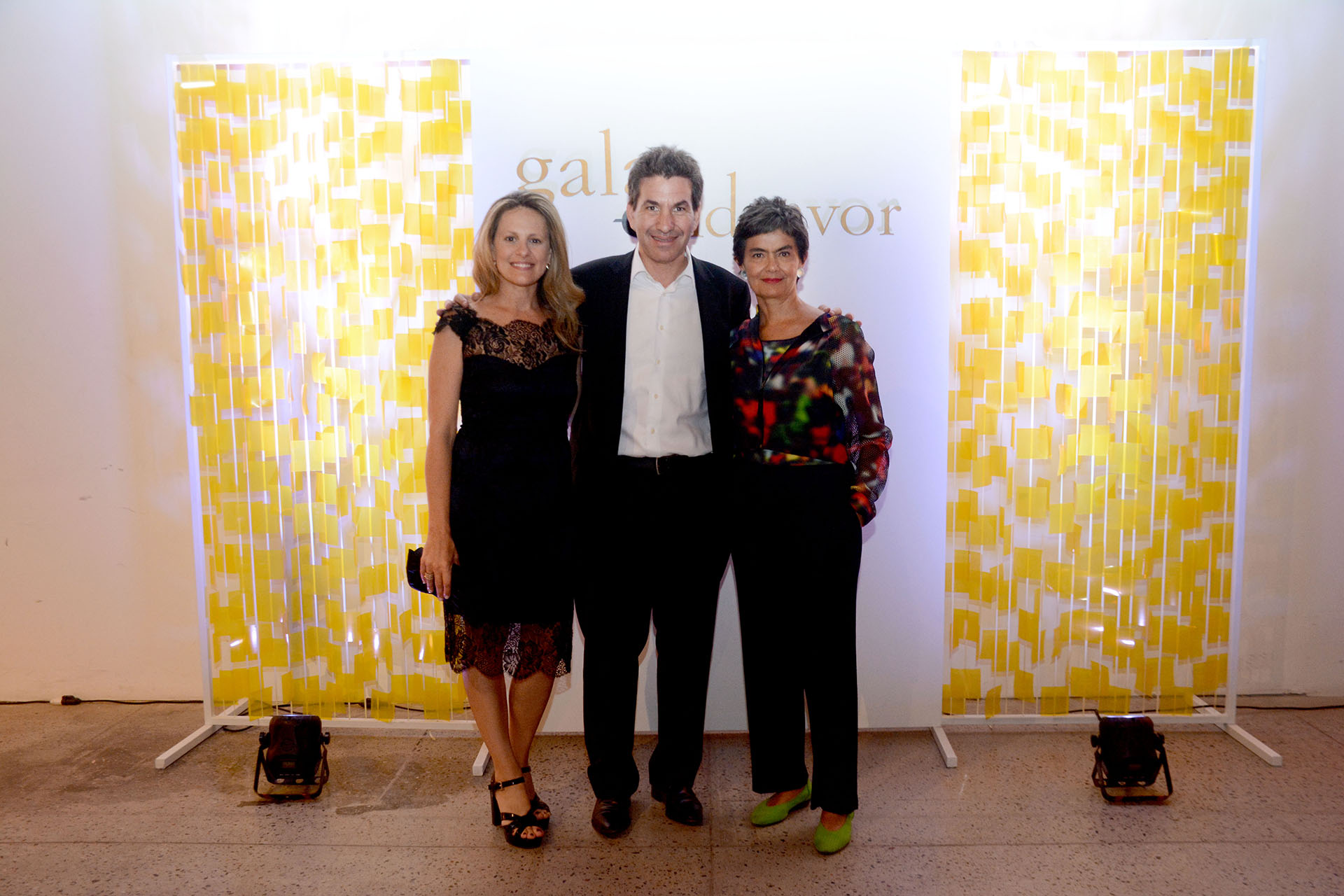 Andy Freire, su esposa Romina y María Eugenia Estenssoro