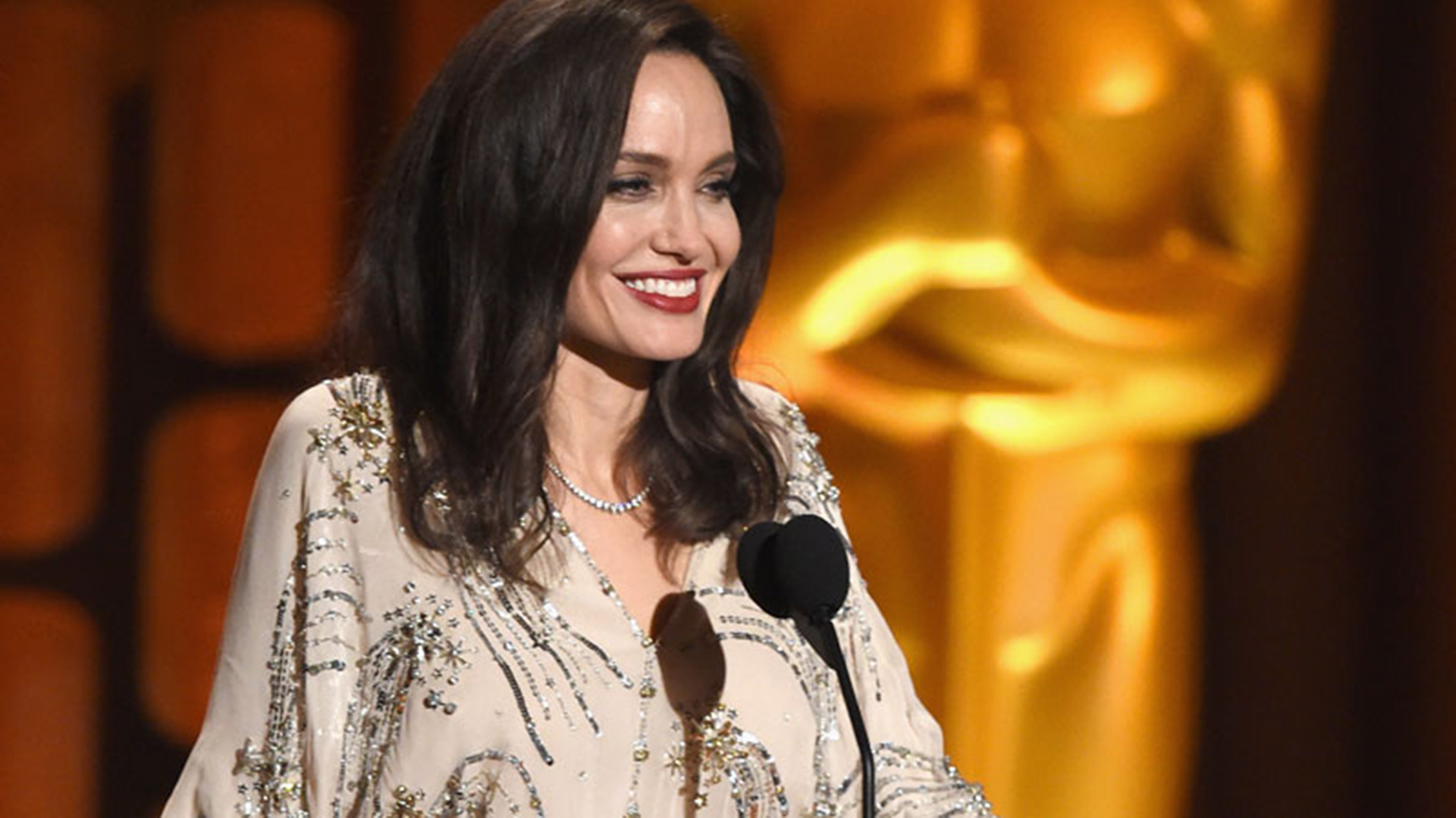 Angelina Jolie en la entrega del premio honorífico en The Governors Award