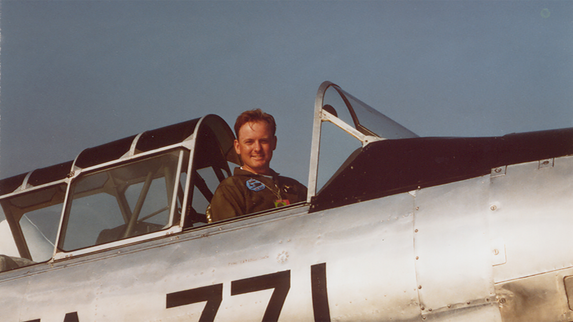 Melhus como piloto de avión en 1994. “Tengo 10.000 horas de vuelo”, dice a Infobae.