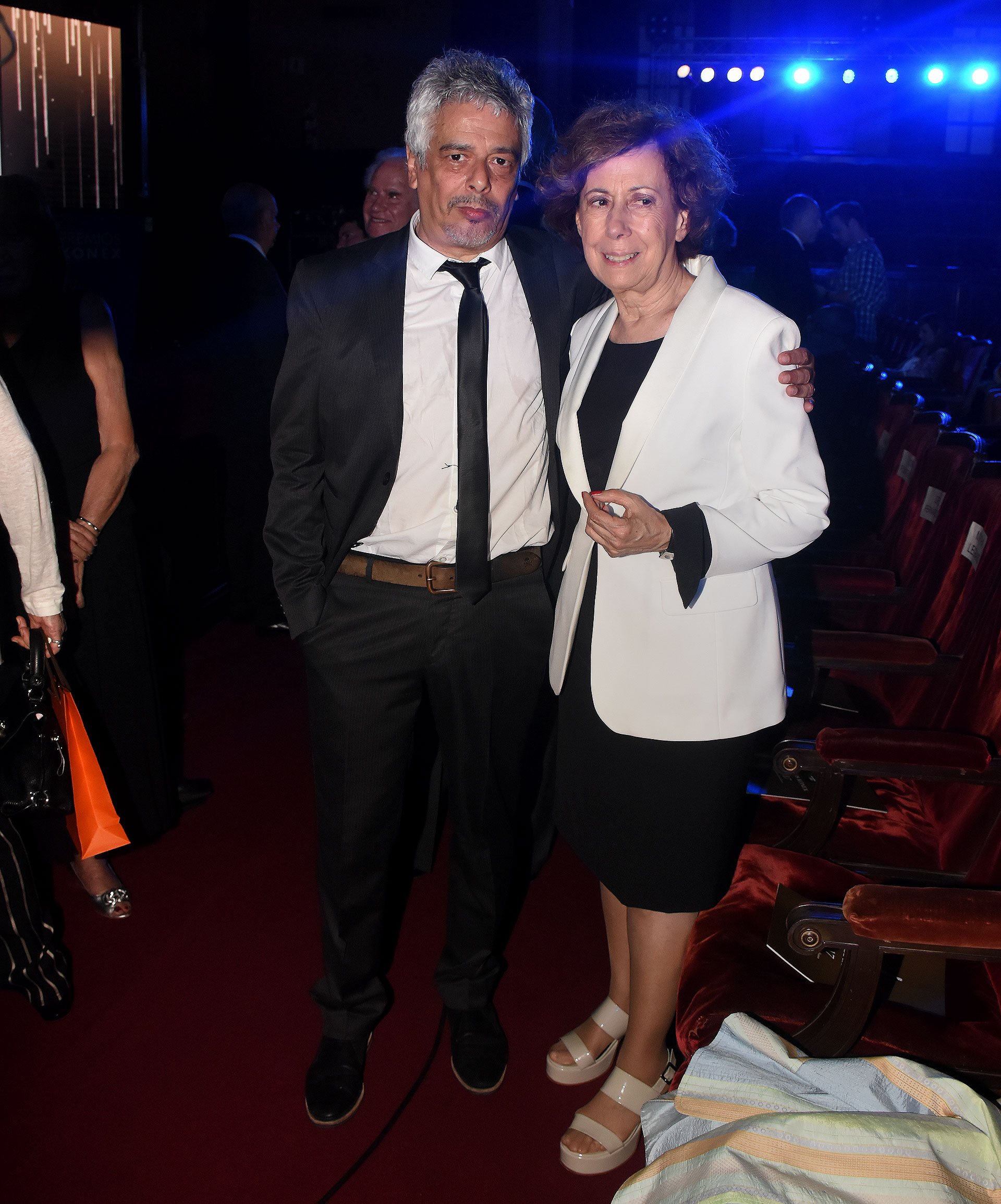 Bobby Flores y Clara Mariño