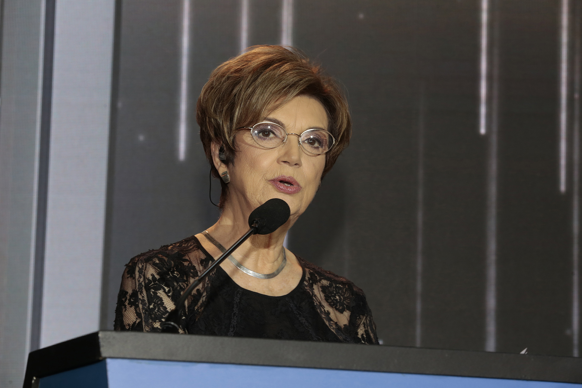 La conducción de la ceremonia estuvo a cargo de Gigliola Zecchin, Canela