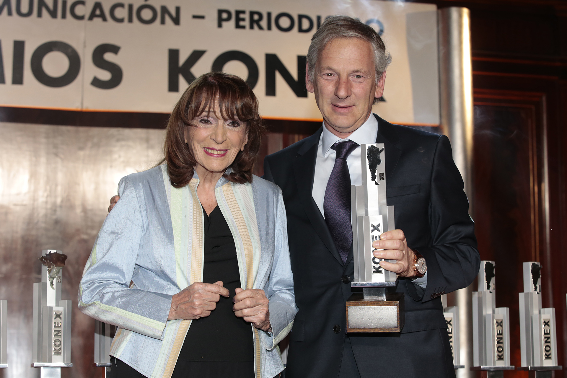 Magdalena Ruiz Guiñazú y el ganador del Konex de Platino en Radio, Marcelo Longobardi