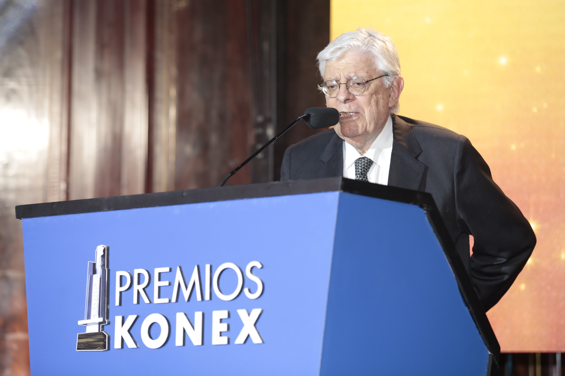 Hermenegildo Sábat recibió el premio máximo de la noche: el Konex de Brillante