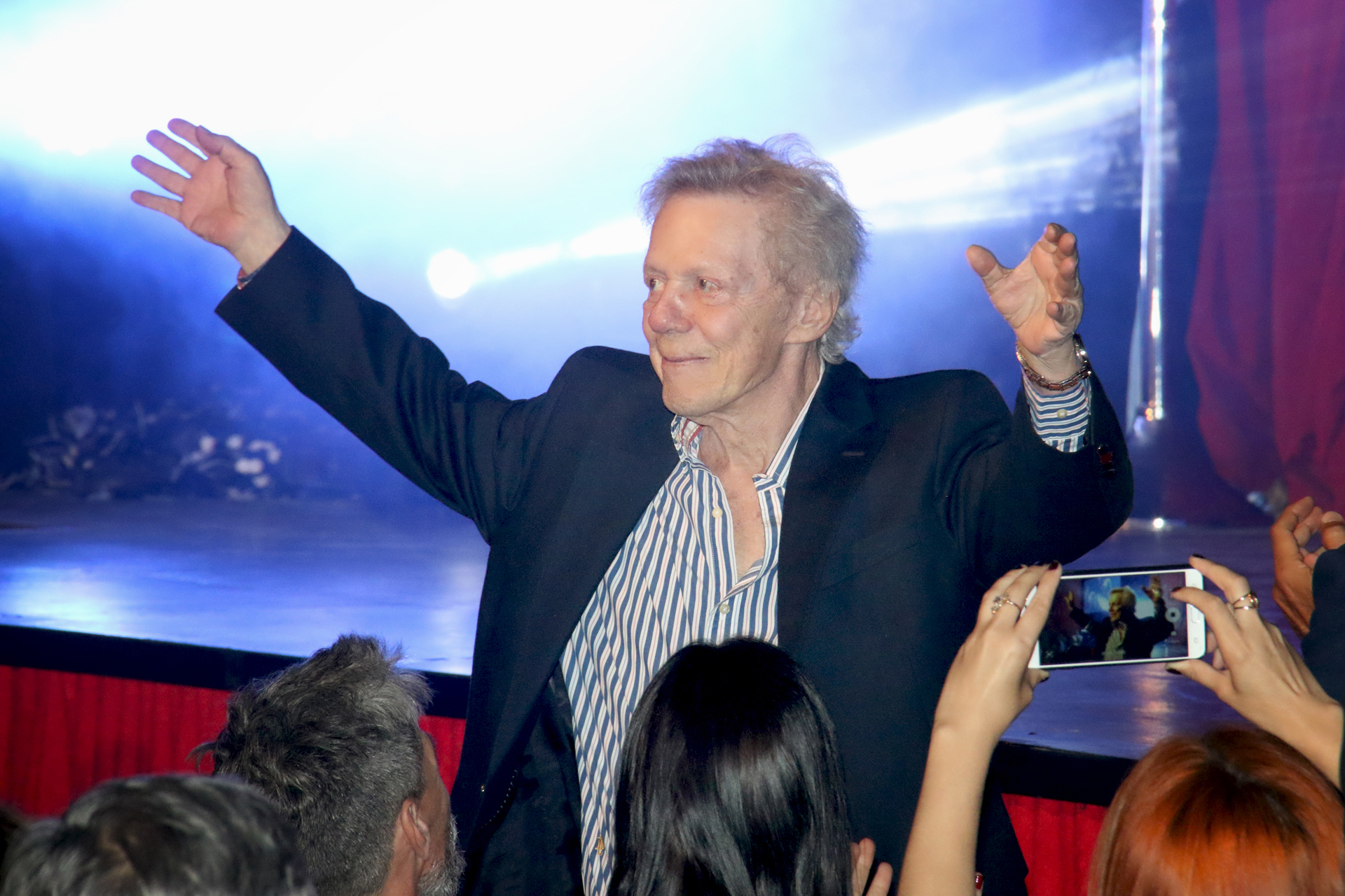 Emilio Disi, aplaudido en la nueva sala del Teatro del Lago que lleva su nombre