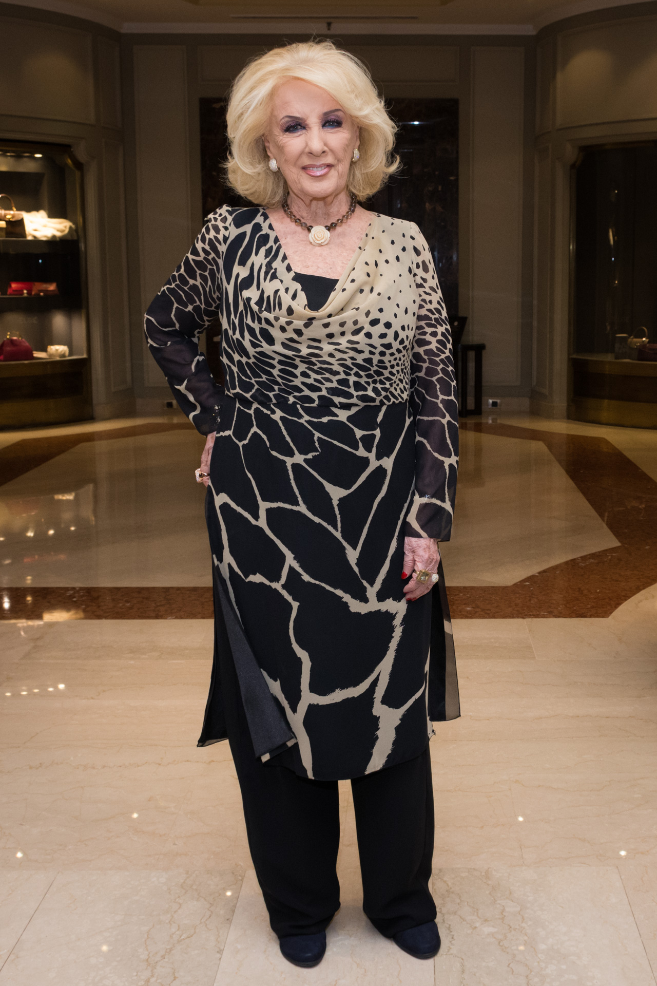 Mirtha Legrand fue una de las invitadas a “Mujeres que trascienden”, el encuentro conducido por Viviana Canosa que organizó Infobae. Participaron líderes inspiradoras (Martín Rosenzveig)