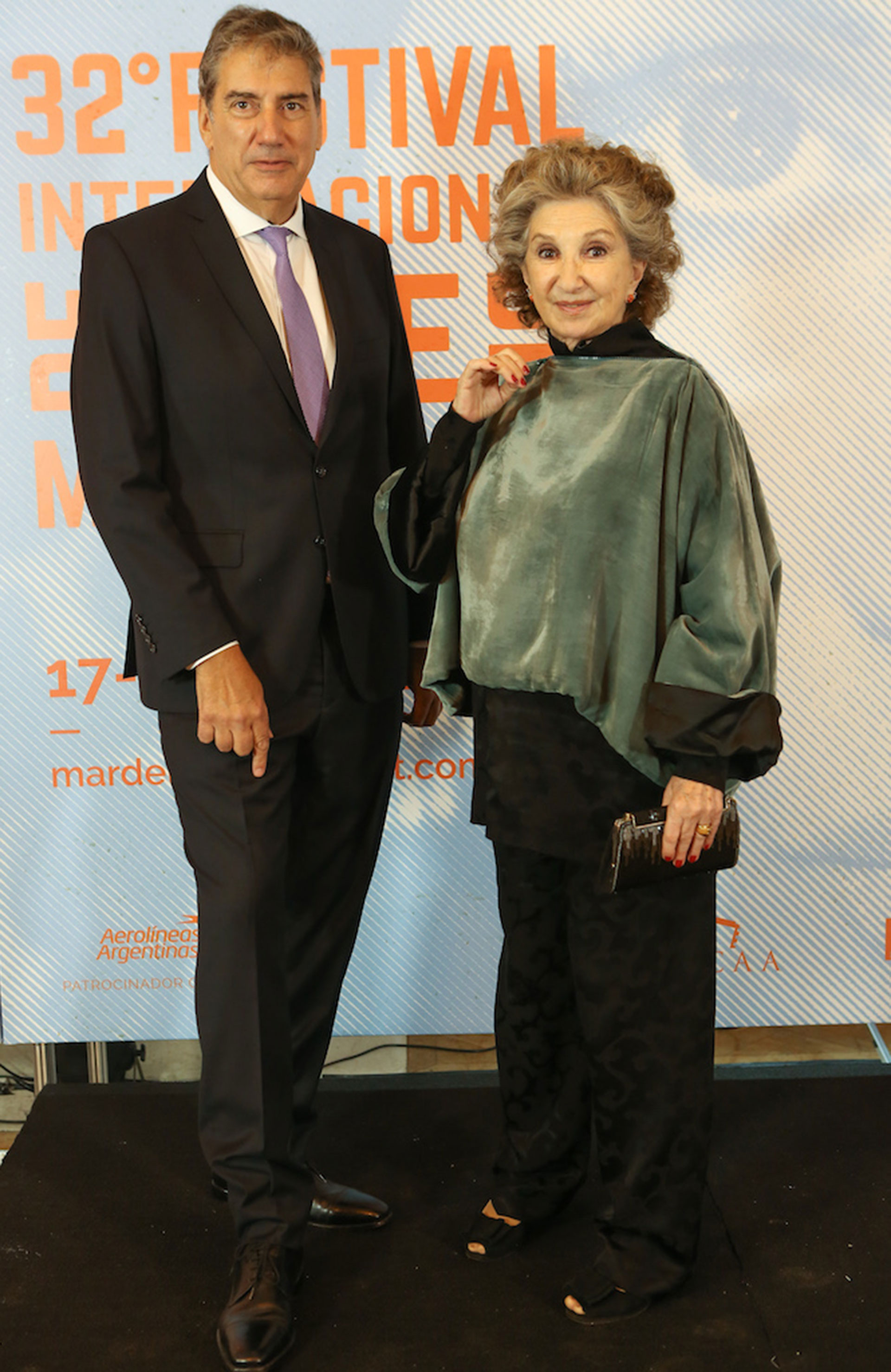 Norma Aleandro junto al presidente del INCAA, Ralph Haiek