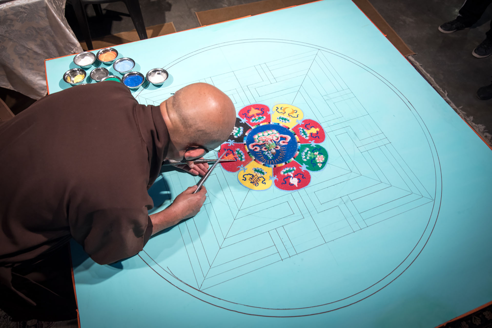 El mandala es una expresión milenaria, artística y espiritual y al mismo tiempo el símbolo de la impermanencia