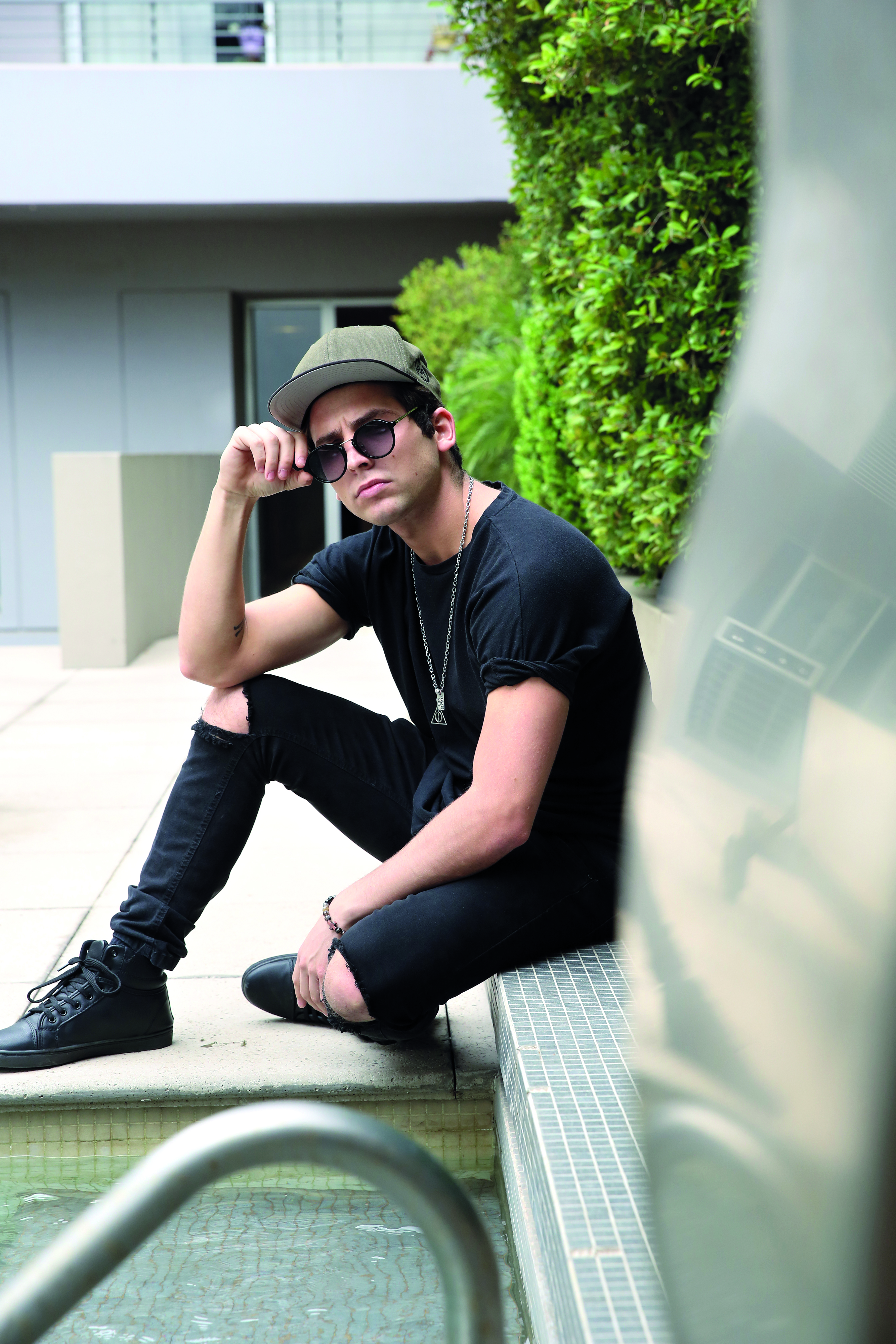 Maxi Espindola le encanta tocar la guitarra