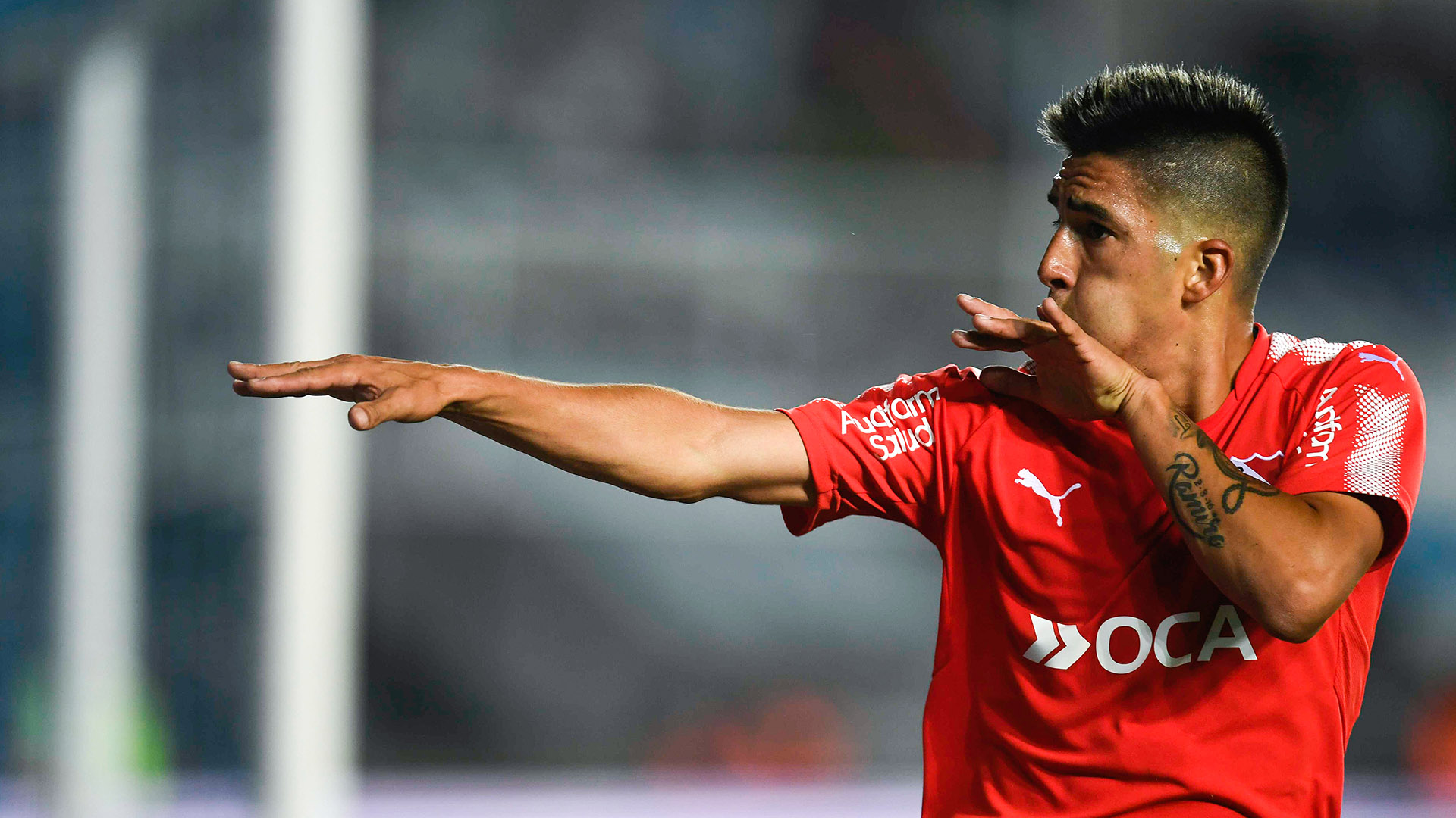El último triunfo fue en el Cilindro y con suplentes porque Independiente estaba jugando la Copa (Foto: Télam)