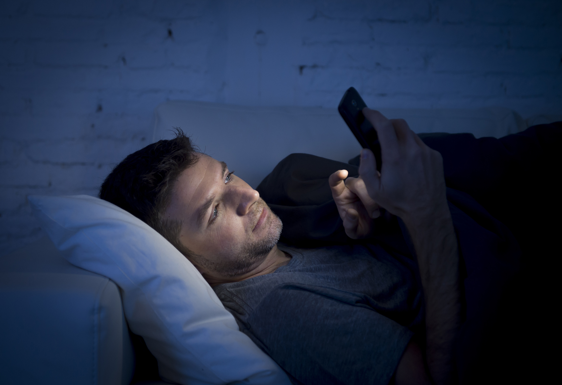 Los espectadores solitarios de la industria se acostumbran a tener el control total de su experiencia sexual, lo que sin dudas no se repite en el mundo real
