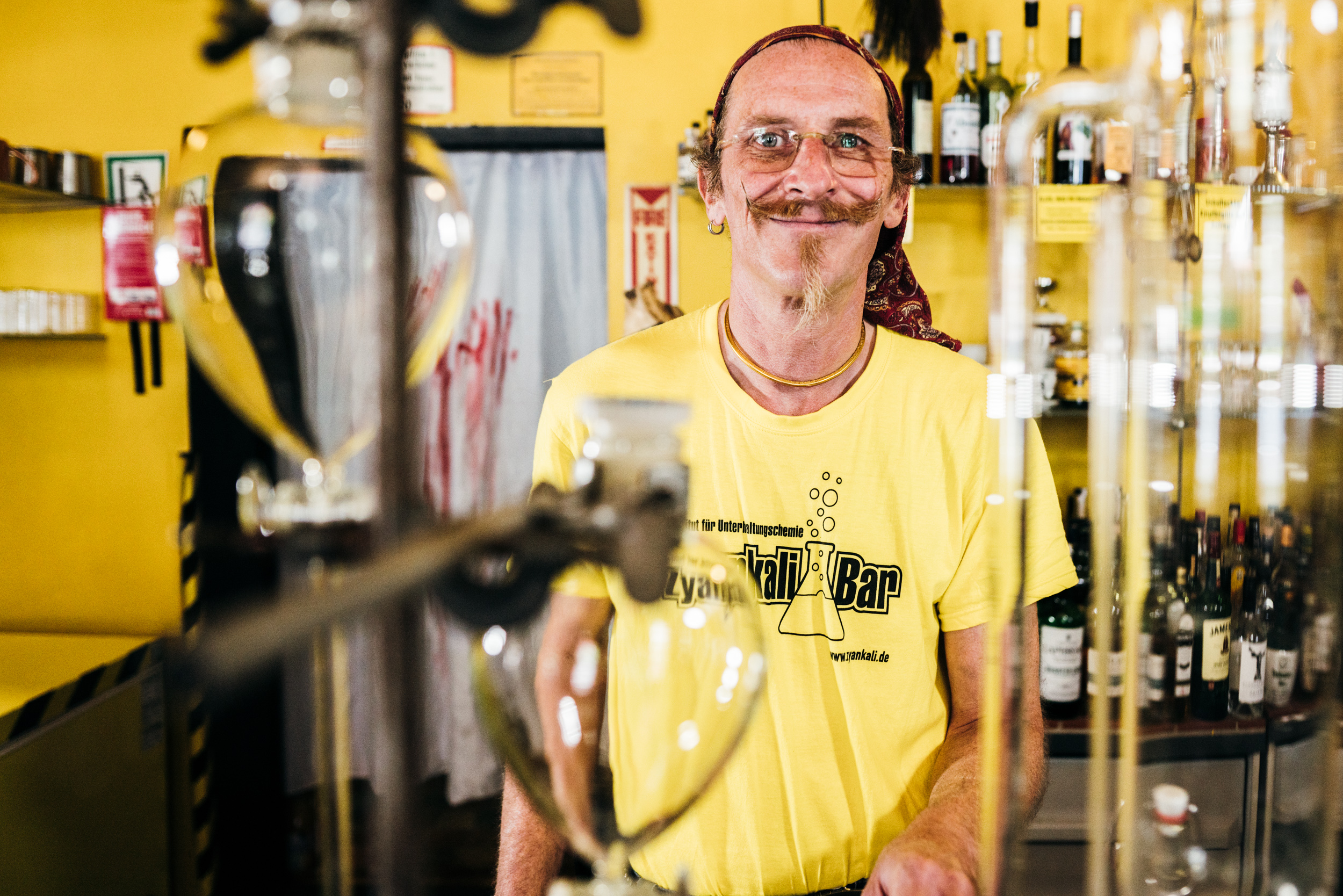 Tom Zyankali en su bar de Berlín