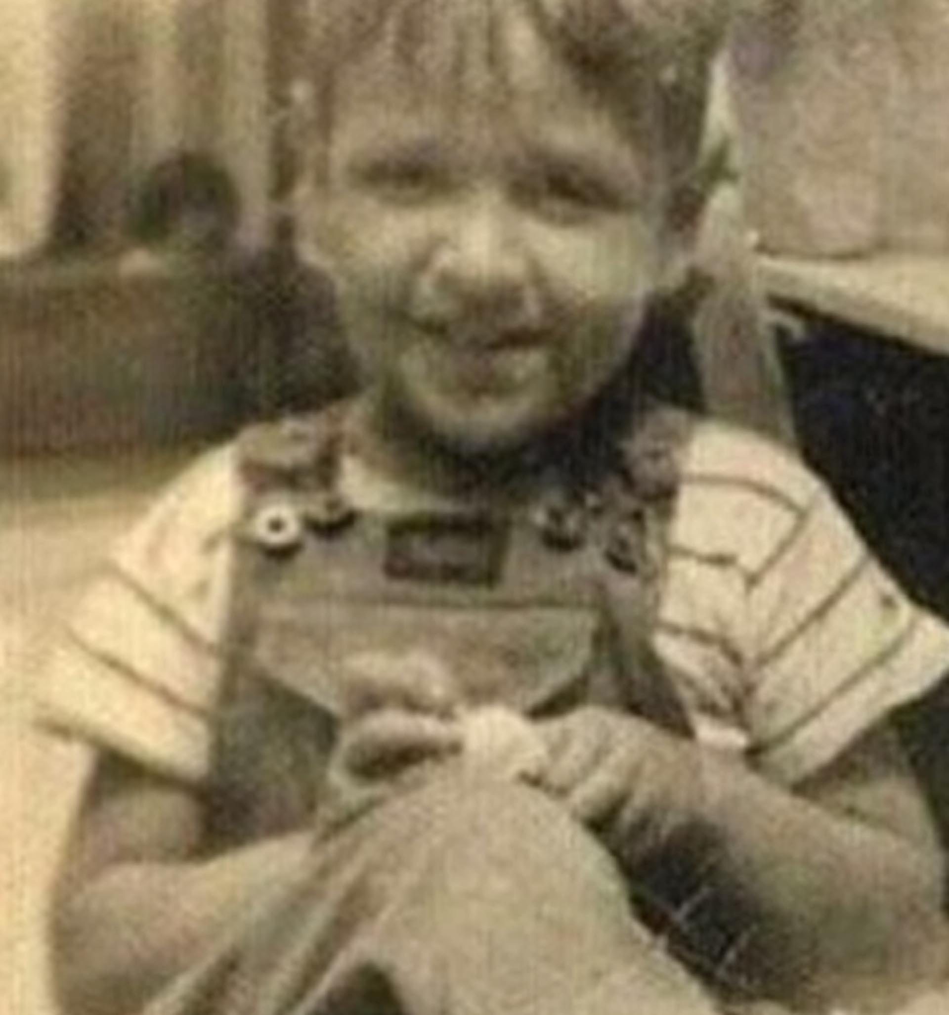 Desde chico, Carlos Villagrán tenía rasgos muy parecidos a los de su personaje