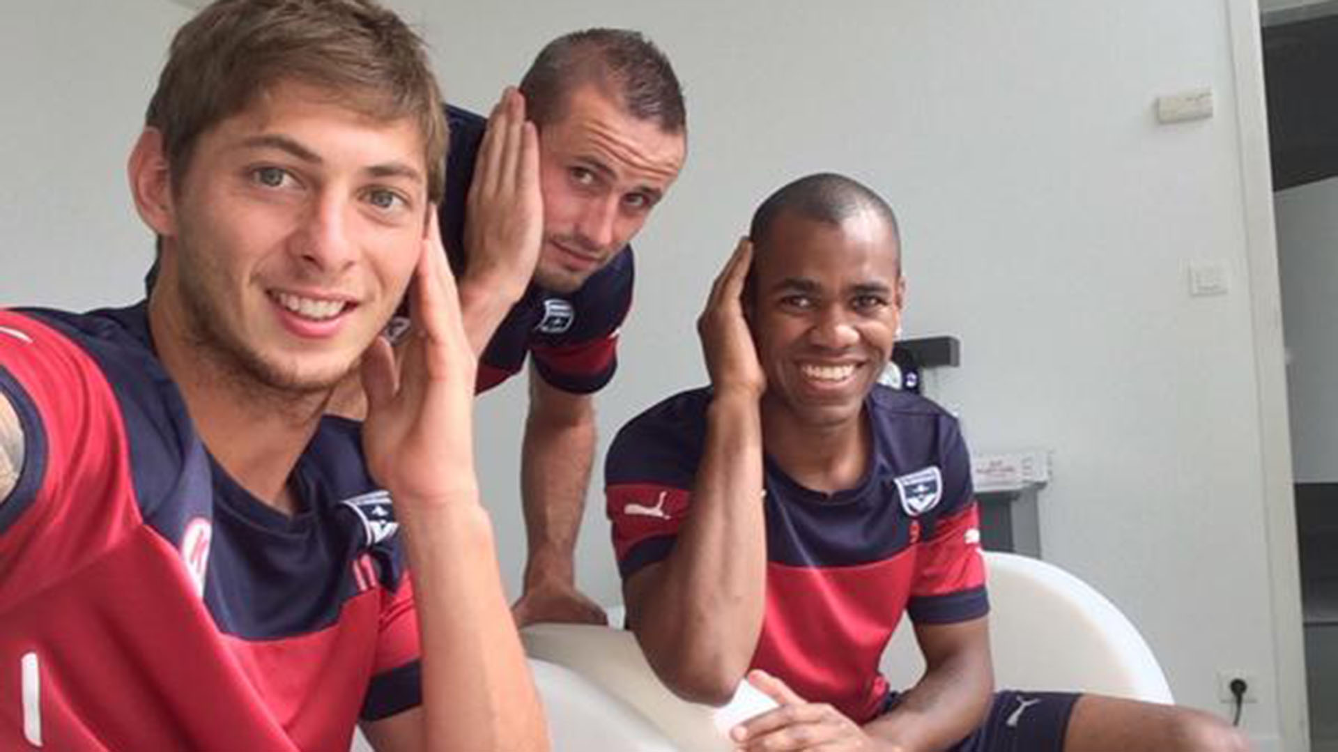 Emiliano Sala hizo su debut en la Ligue 1 de Francia en 2012 como jugador del Bourdeaux. Tras un paso por el Orleans y el Niort, volvió al club en 2014