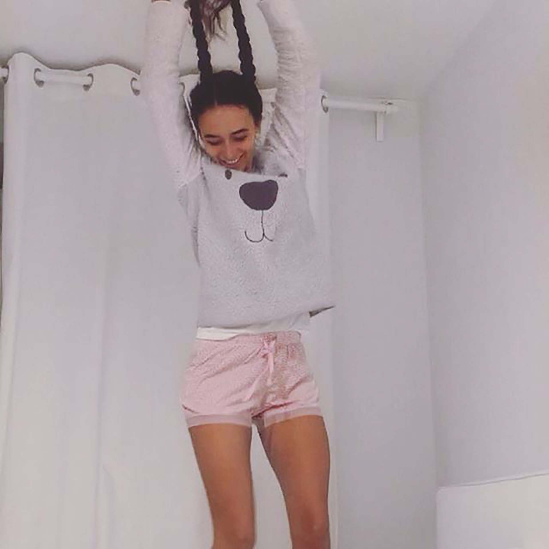 (Instagram)
