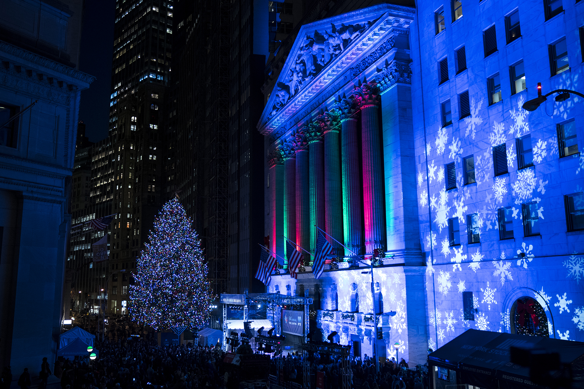 La Bolsa de Nueva York tiene su propio árbol en el distrito financiero de la ciudad