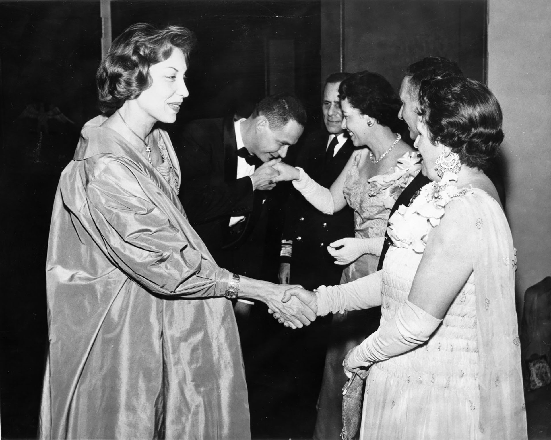Lispector se casó con un diplomático. No pasó necesidades económicas.