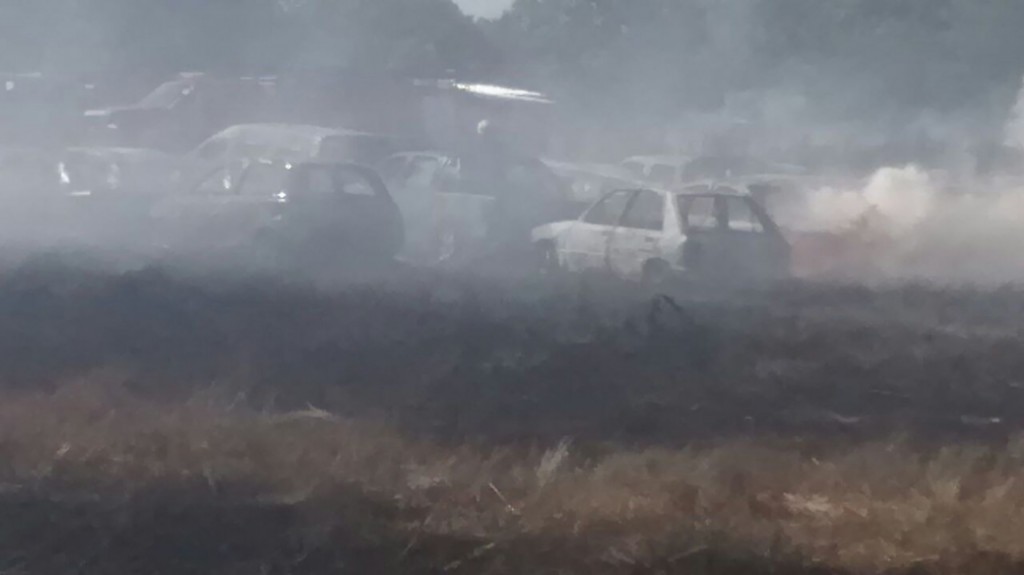 incendio en un deposito de autos de la gendarmeria 04