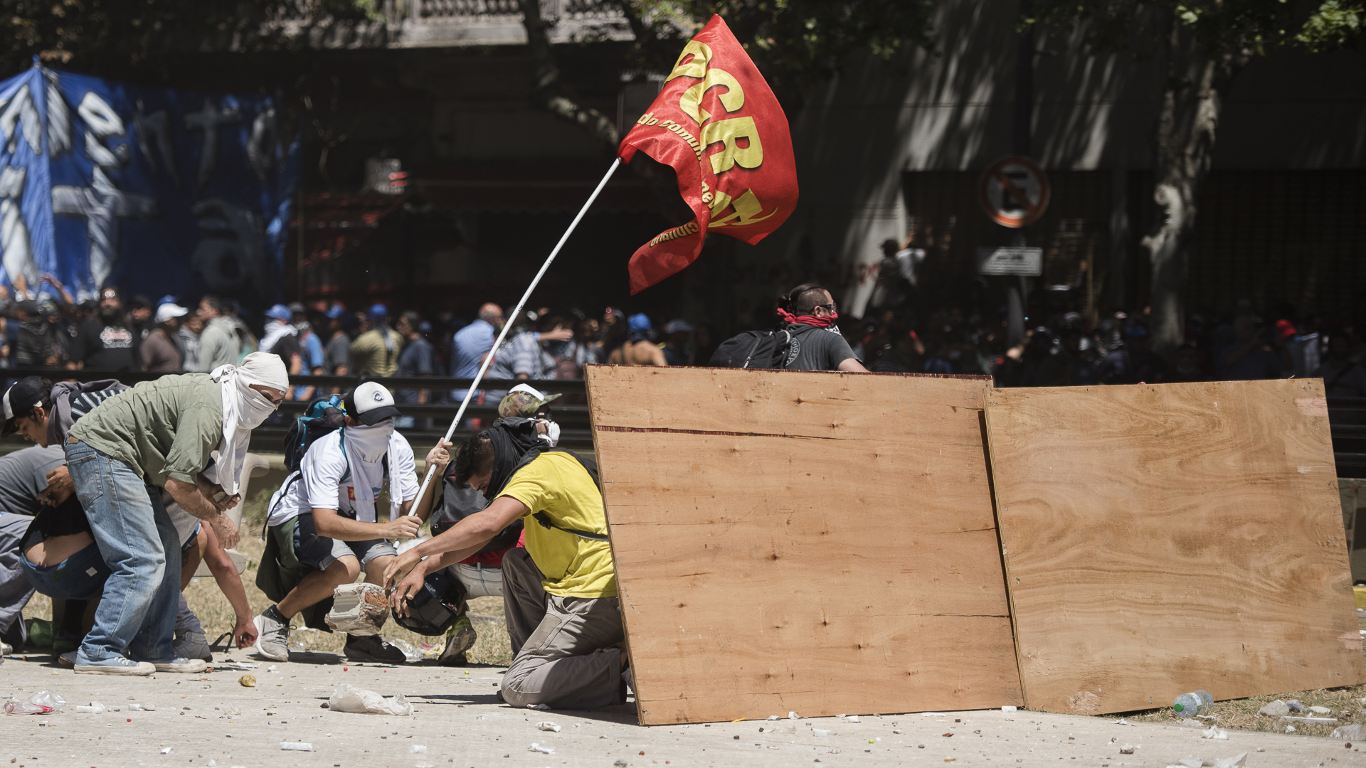 Gobierno del presidente Mauricio Macri - Página 37 Congreso-Marcha-Reforma-Previsional-Incidentes-111